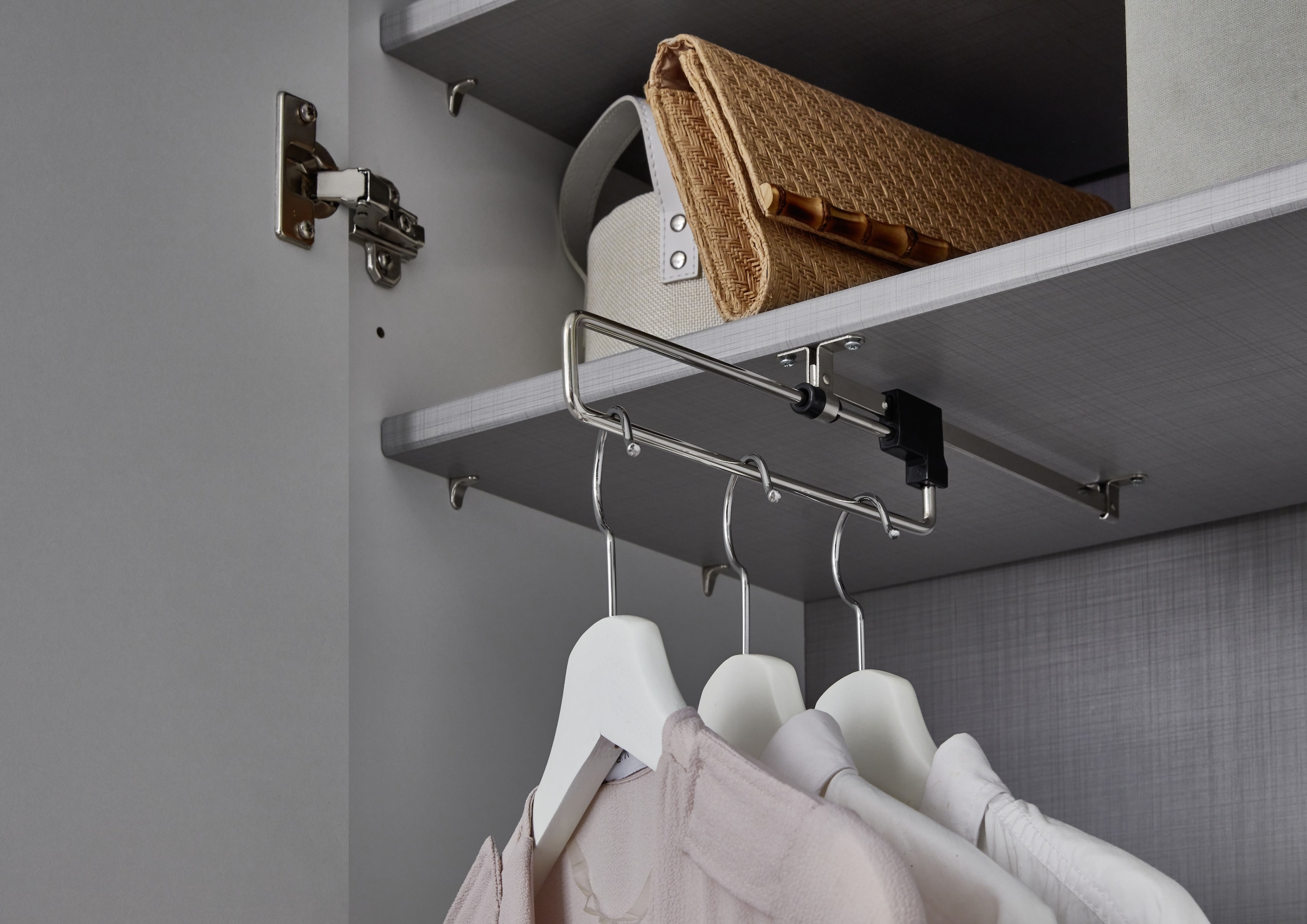 Wimex Wäscheschrank »Easy Plus Kleiderschrank Garderobe 2 Schubladen, 81 oder 130cm breit«, in verschiedenen Farben, moderne Optik mit schwarzen Metallgriffen