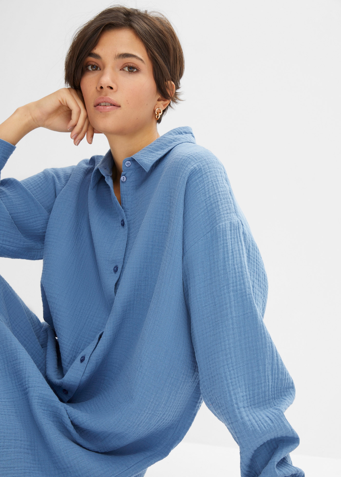 bonprix Longbluse Oversize-Passform, aus Baumwoll-Musselin, mit langem Arm