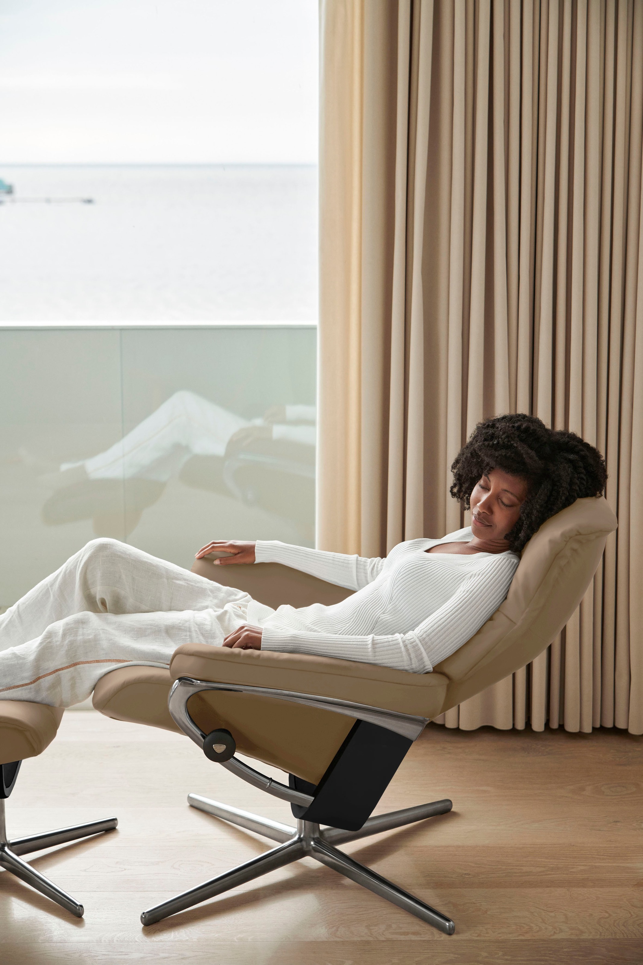 Stressless® Relaxsessel »Mayfair«, mit Cross Base, Größe S, M & L, Holzakzent Schwarz
