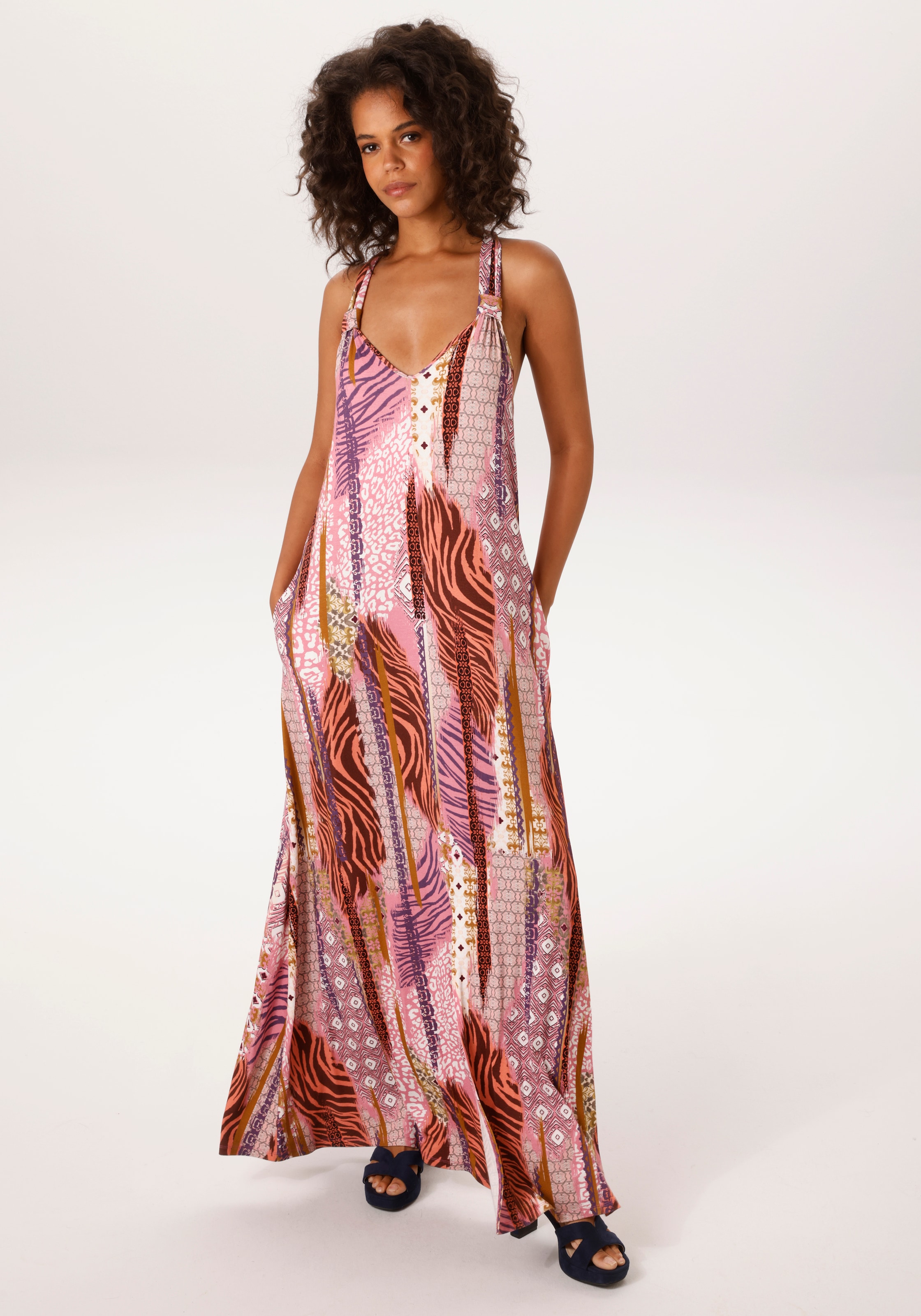 Aniston CASUAL Sommerkleid Eingrifftaschen mit fantasievollen Patch-Drucken günstig online kaufen