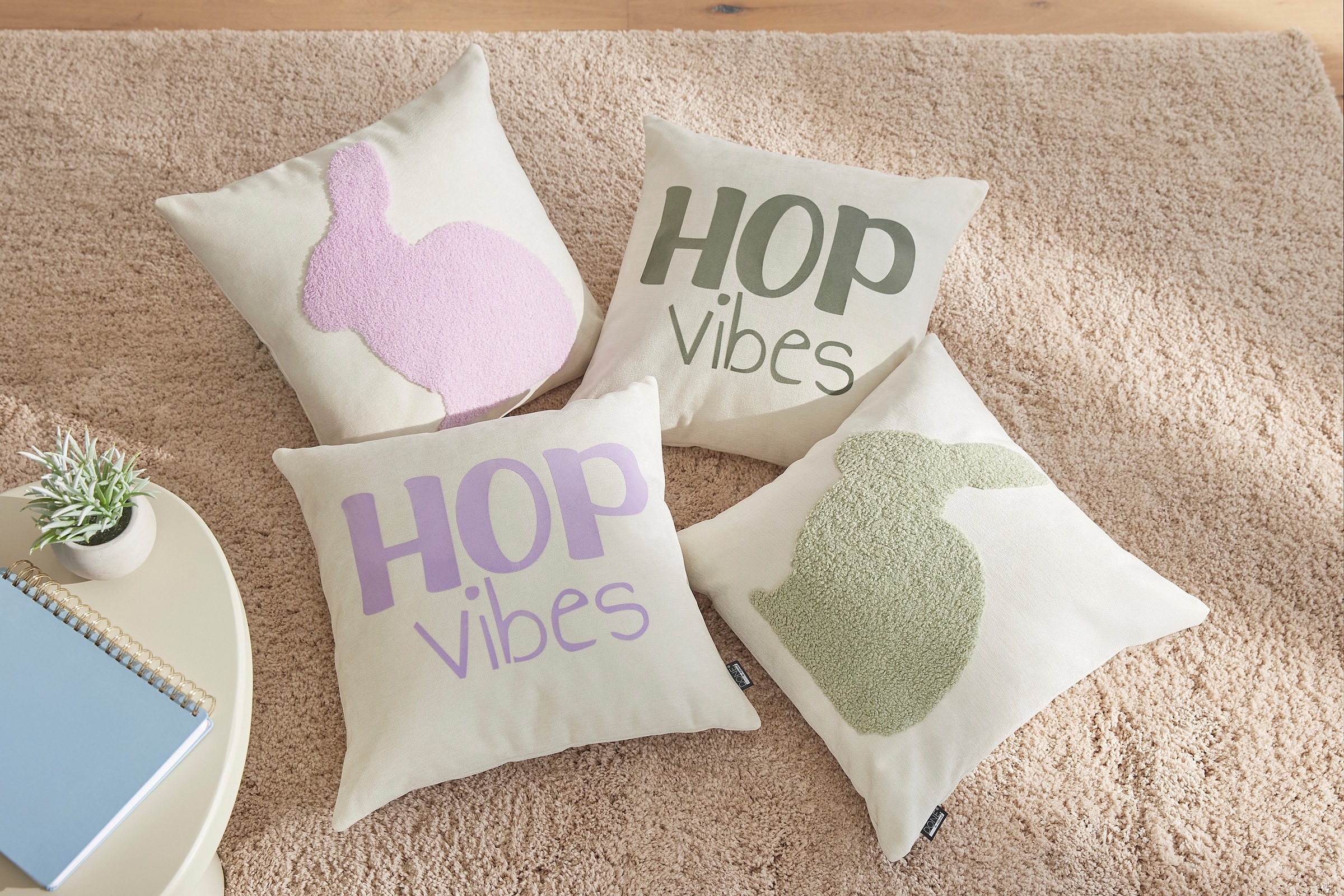 Thumbnail - done. Dekokissen "BUNNY" Weicher Chenille-Stoff Kuscheliger Teddy-Flock