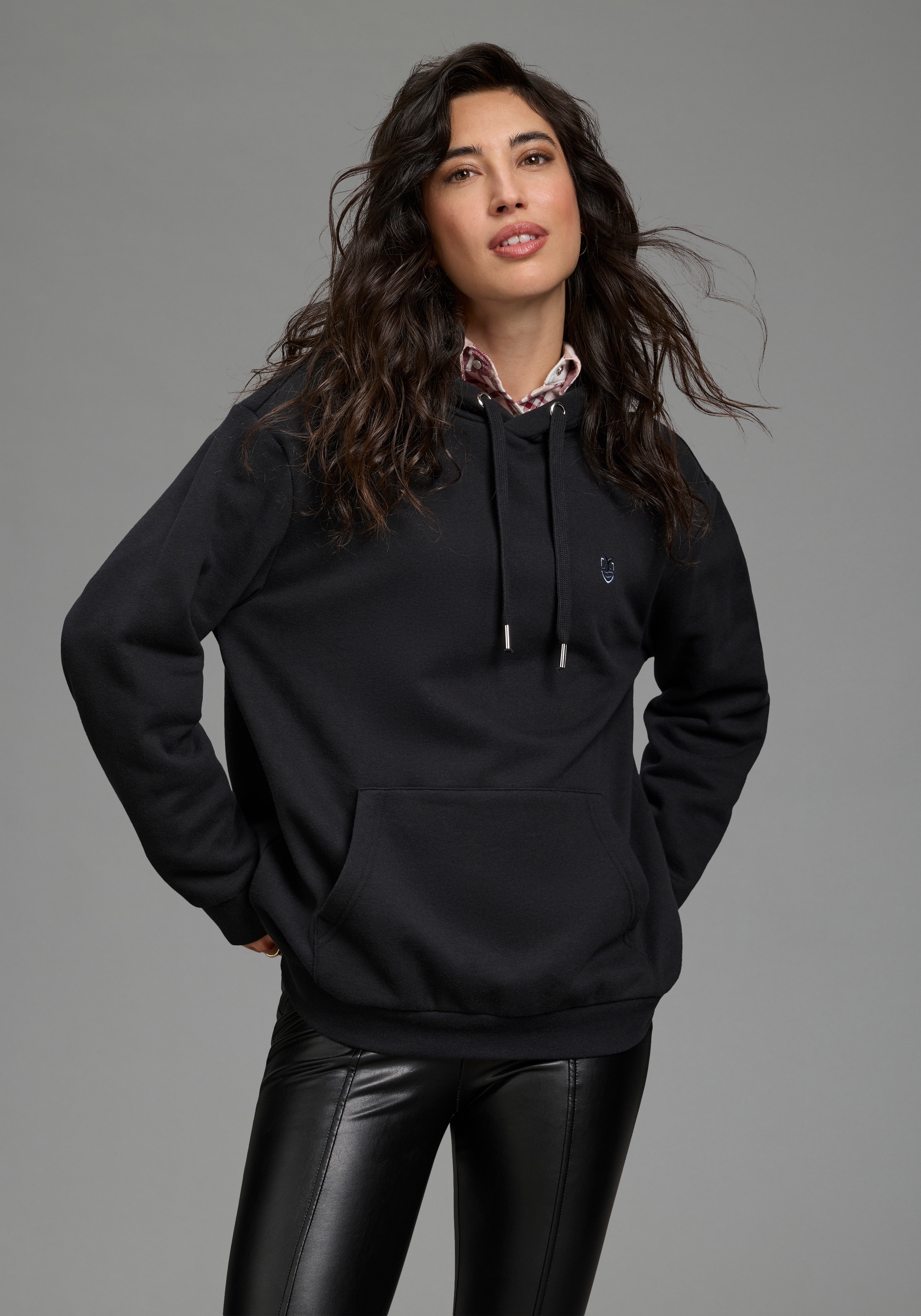 DELMAO Kapuzensweatshirt, Weiche Baumwollmischung mit Kängurutasche & Kapuze