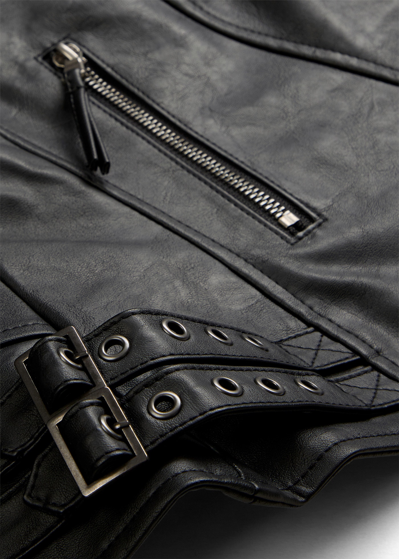 bonprix Lederimitatjacke Lederimitat-Jacke im Bikerstil