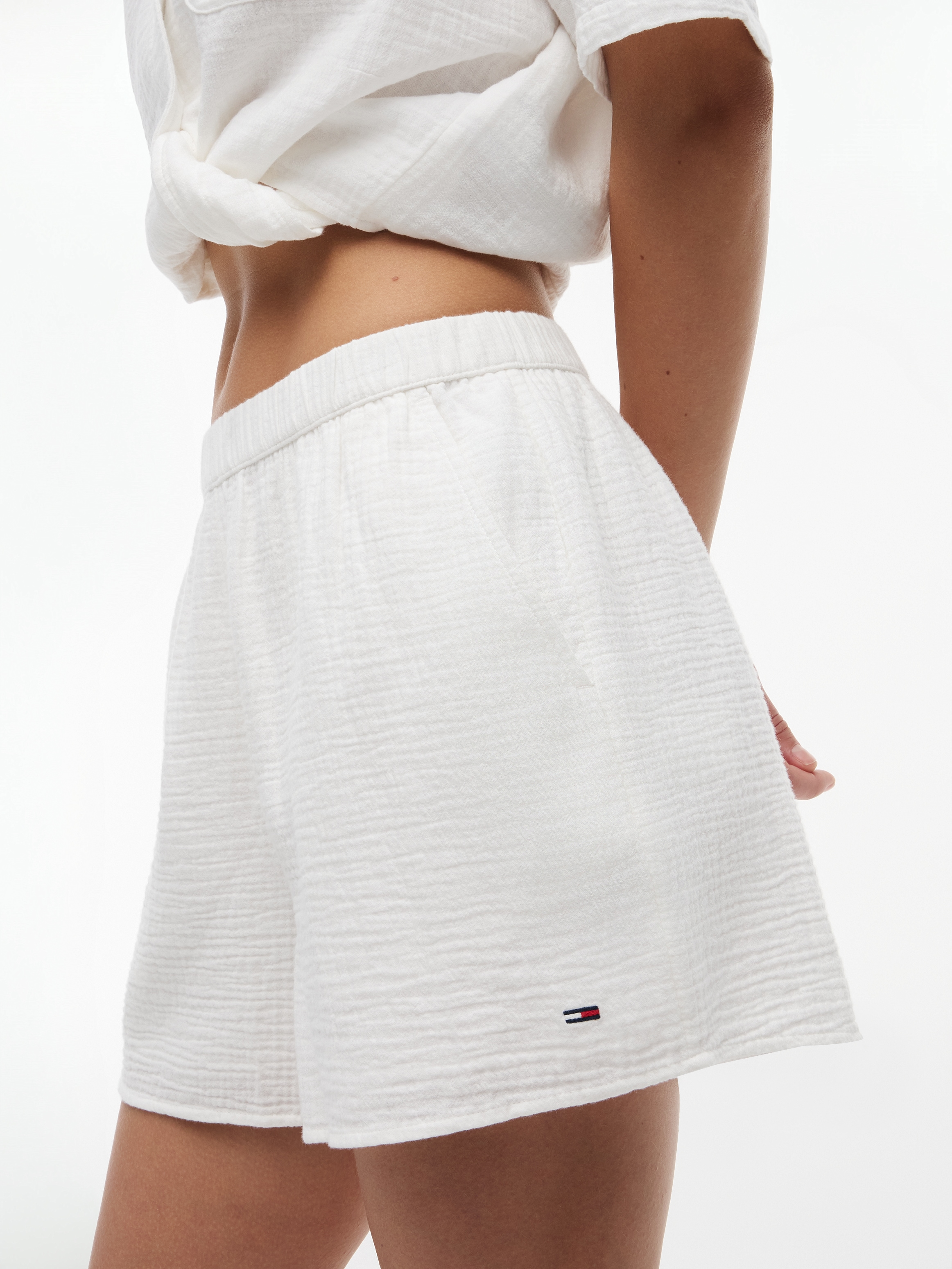 Tommy Jeans Shorts »TJW TEXTURE RLX SHORTS«  Baumwolle,  relaxed fit, Logo Flag