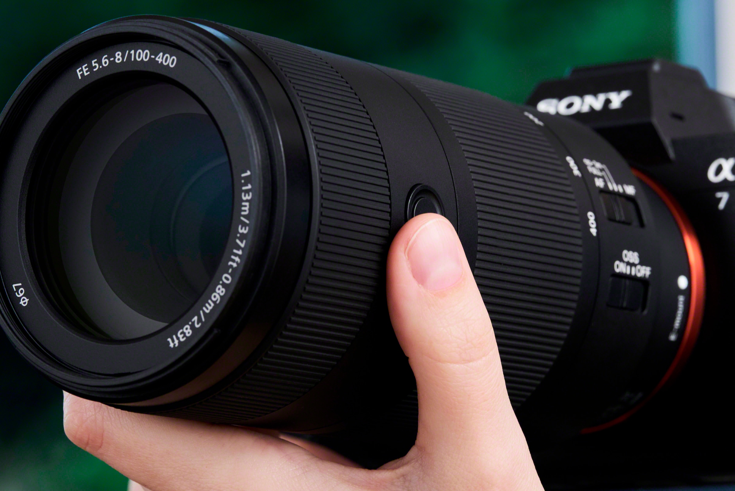 Sony »SEL100400« Sony SEL100400B, FE 100–400 mm F5.6-8 OSS Vollformat-Objektiv