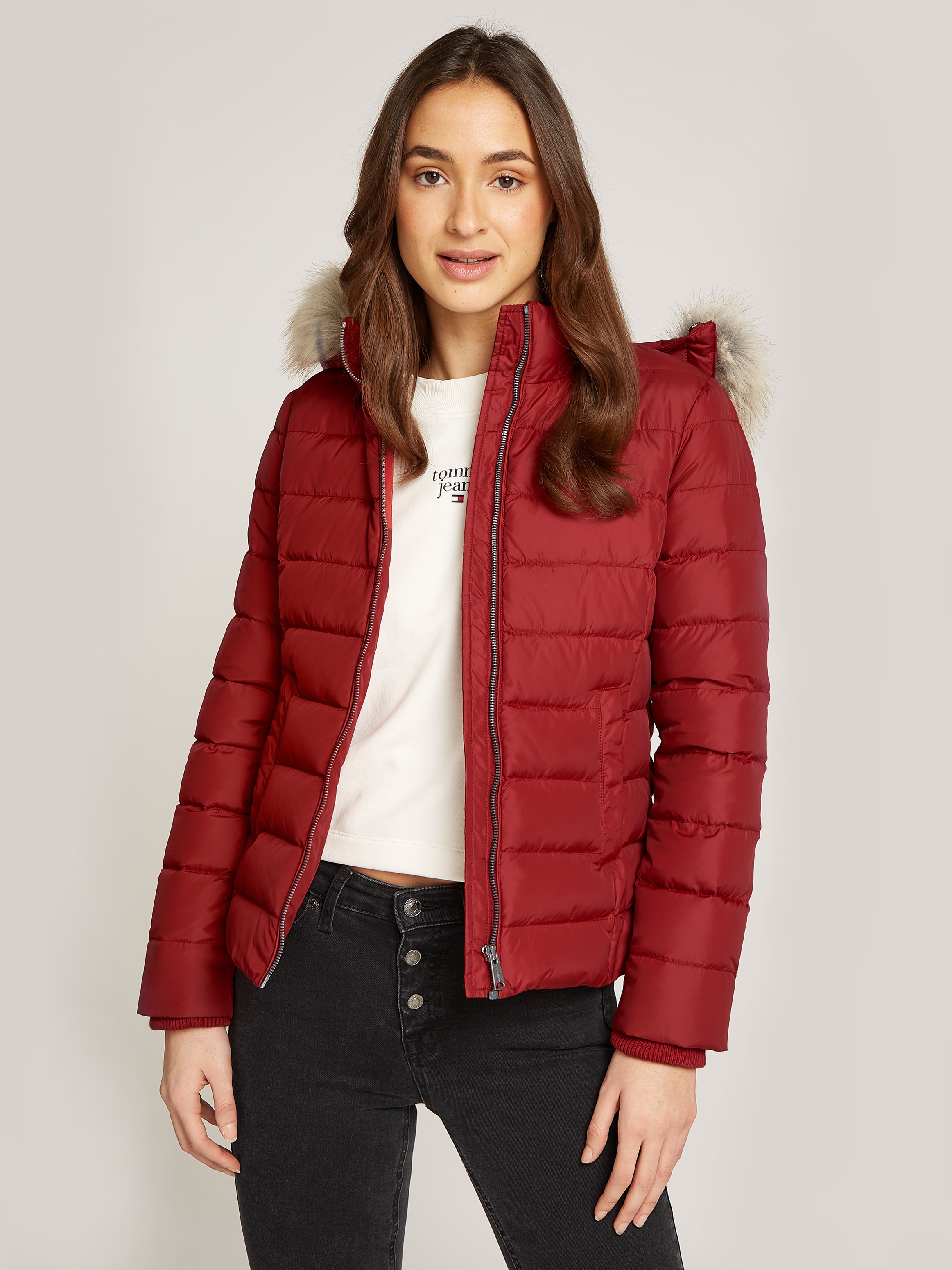 Tommy Jeans Steppjacke "TJW BASIC HOODED DOWN JACKET EXT", mit Kapuze, mit Logostickerei