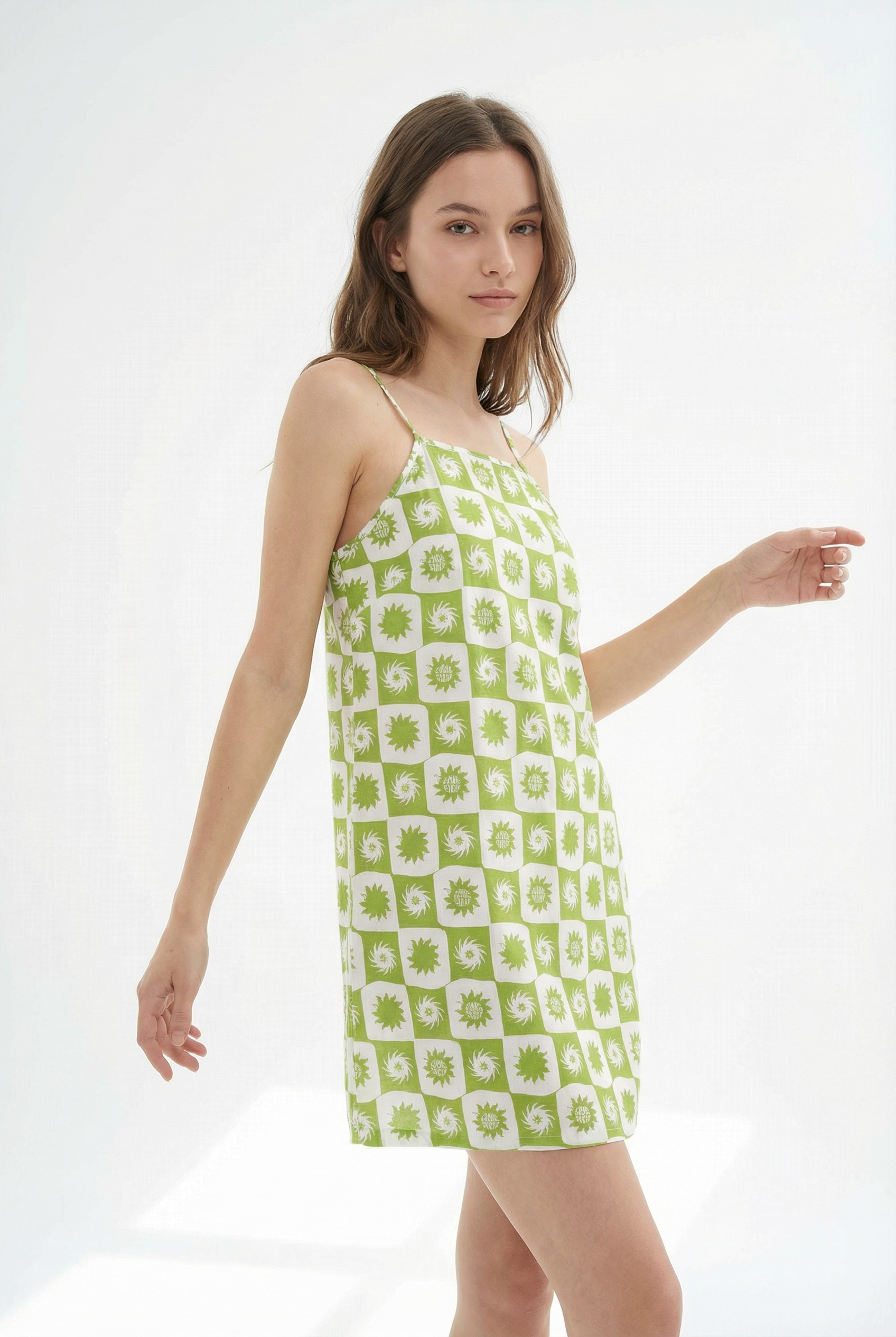 Santa Cruz Sommerkleid "SUN DAZE MINI DRESS" aus Baumwolle, für Sportmode, sportlicher Stil, leichtes Material