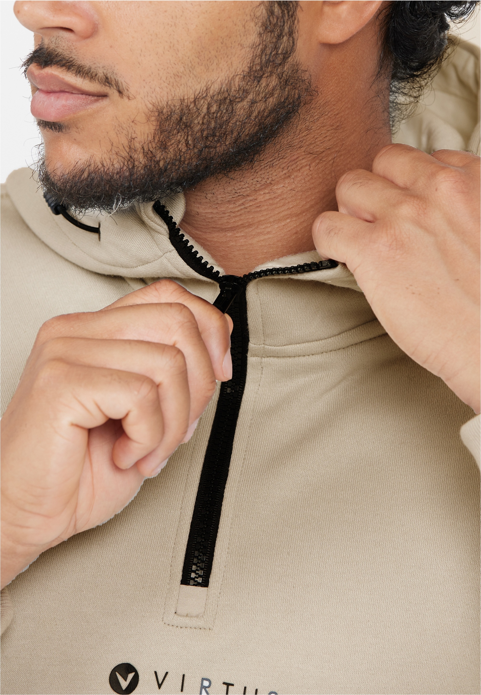 Virtus Sweatshirt »Willard«, mit smarten Taschen und weichem Tragegefühl
