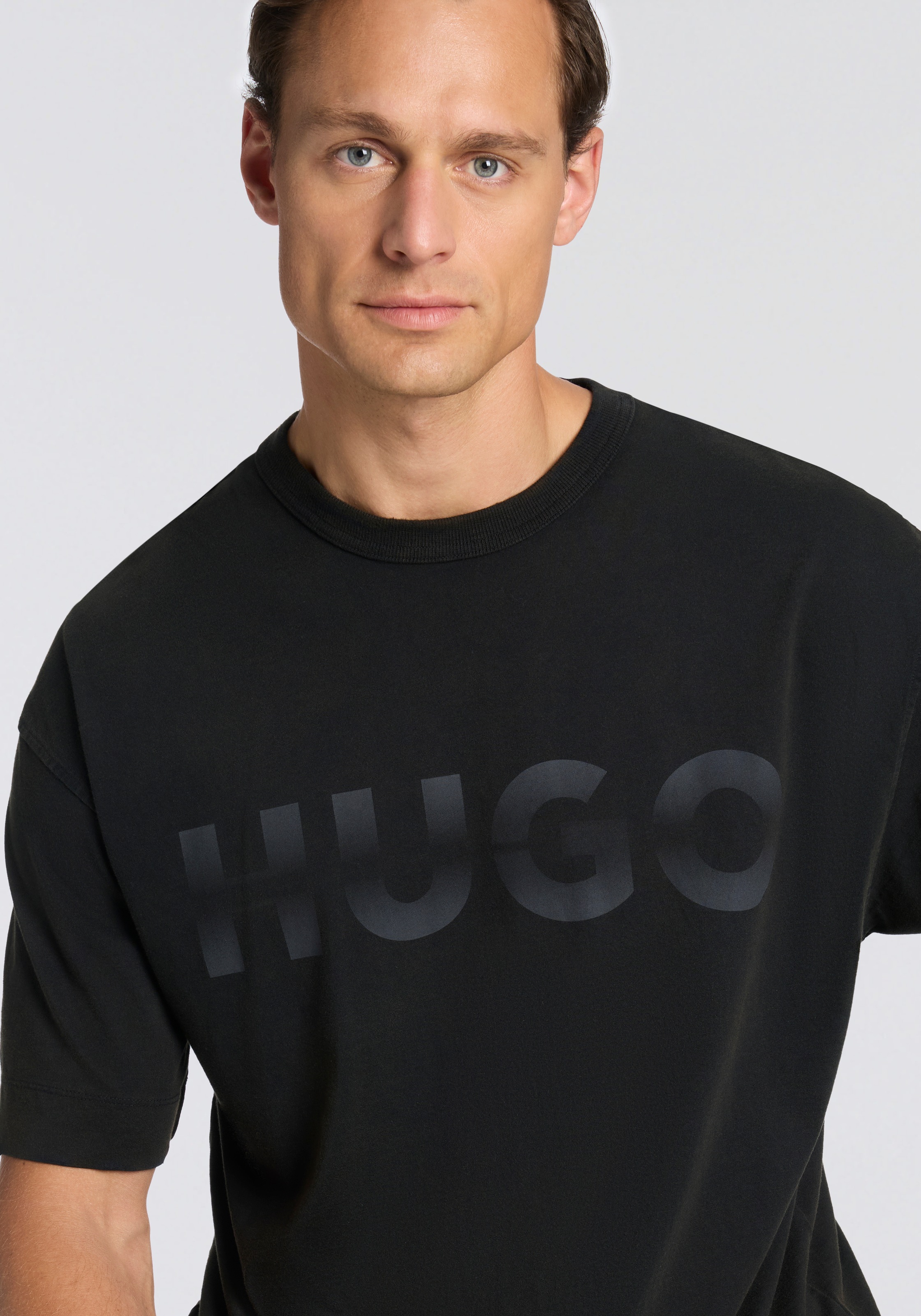 Thumbnail - HUGO Blue T-Shirt "Nenzye" loose fit, Rundhalausschnitt