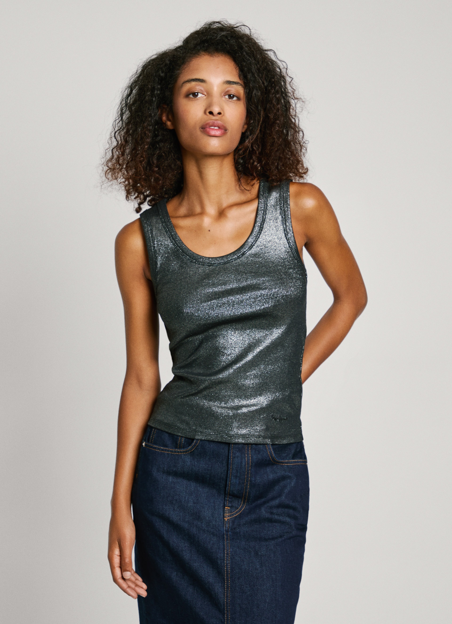 Pepe Jeans Tanktop "LACEY", in schimmernder Optik