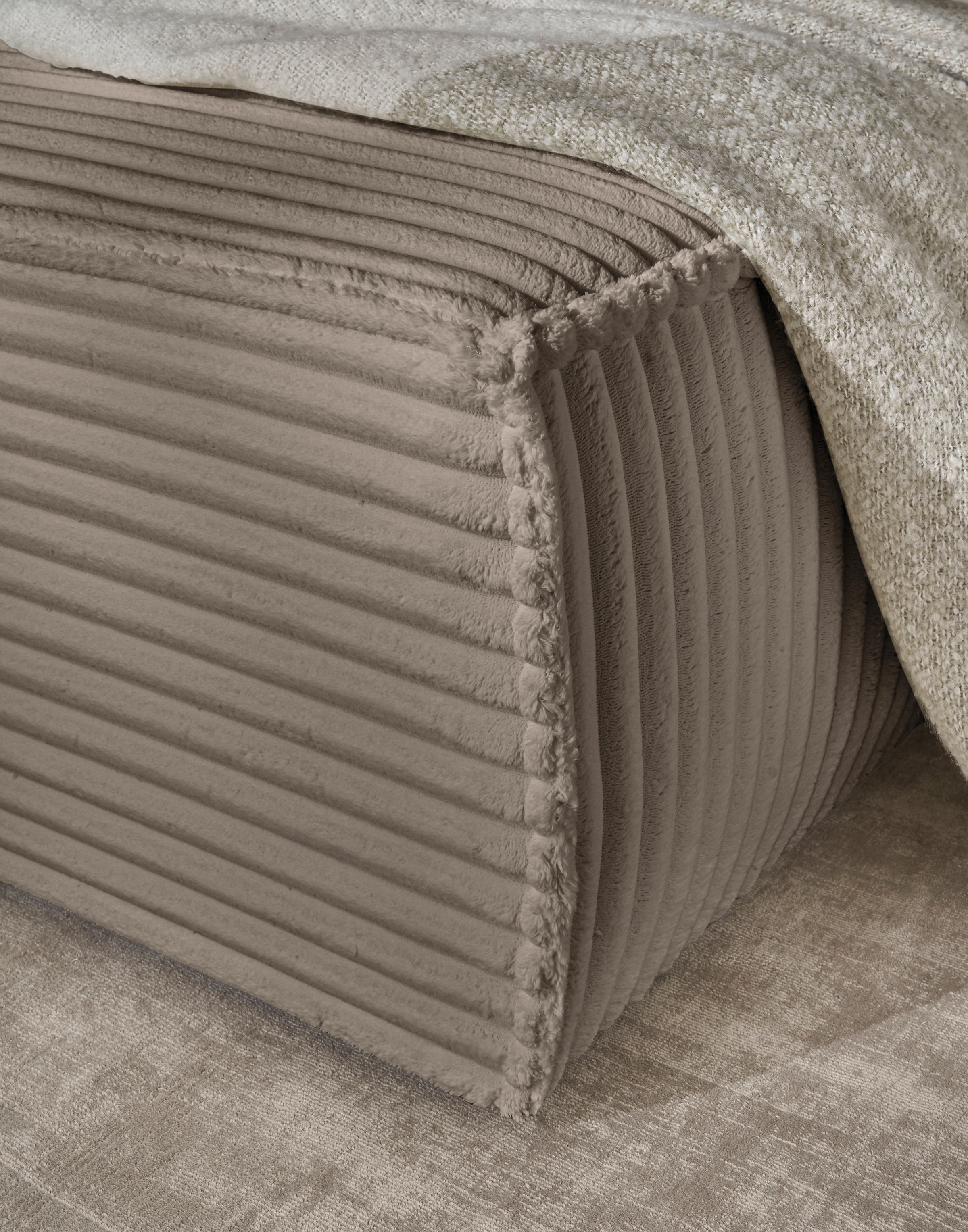 andas Loveseat »Finnley«, (2 St.), Loveseat und Hocker im Set, passend zur Polster-Serie Finnley