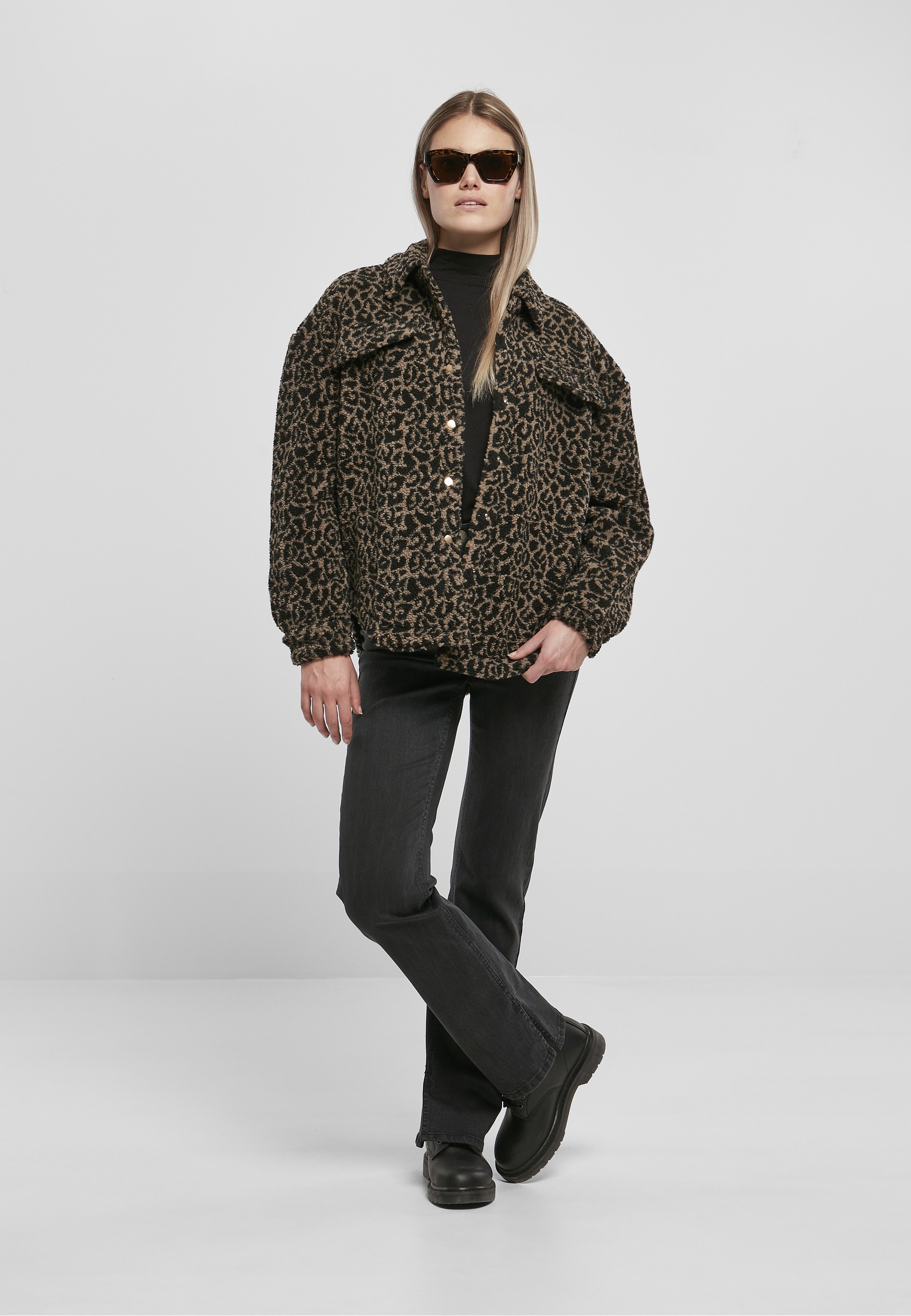 URBAN CLASSICS Langmantel »Urban Classics Damen Ladies AOP Sherpa Overshirt«