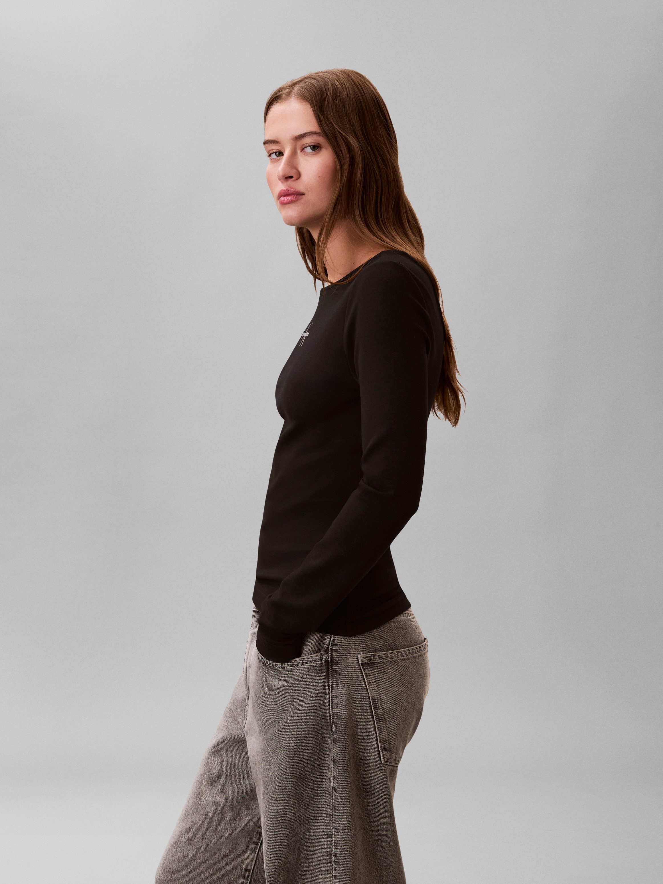 Calvin Klein Jeans Langarmshirt Figurbetonte Passform mit Rundhalsausschnitt