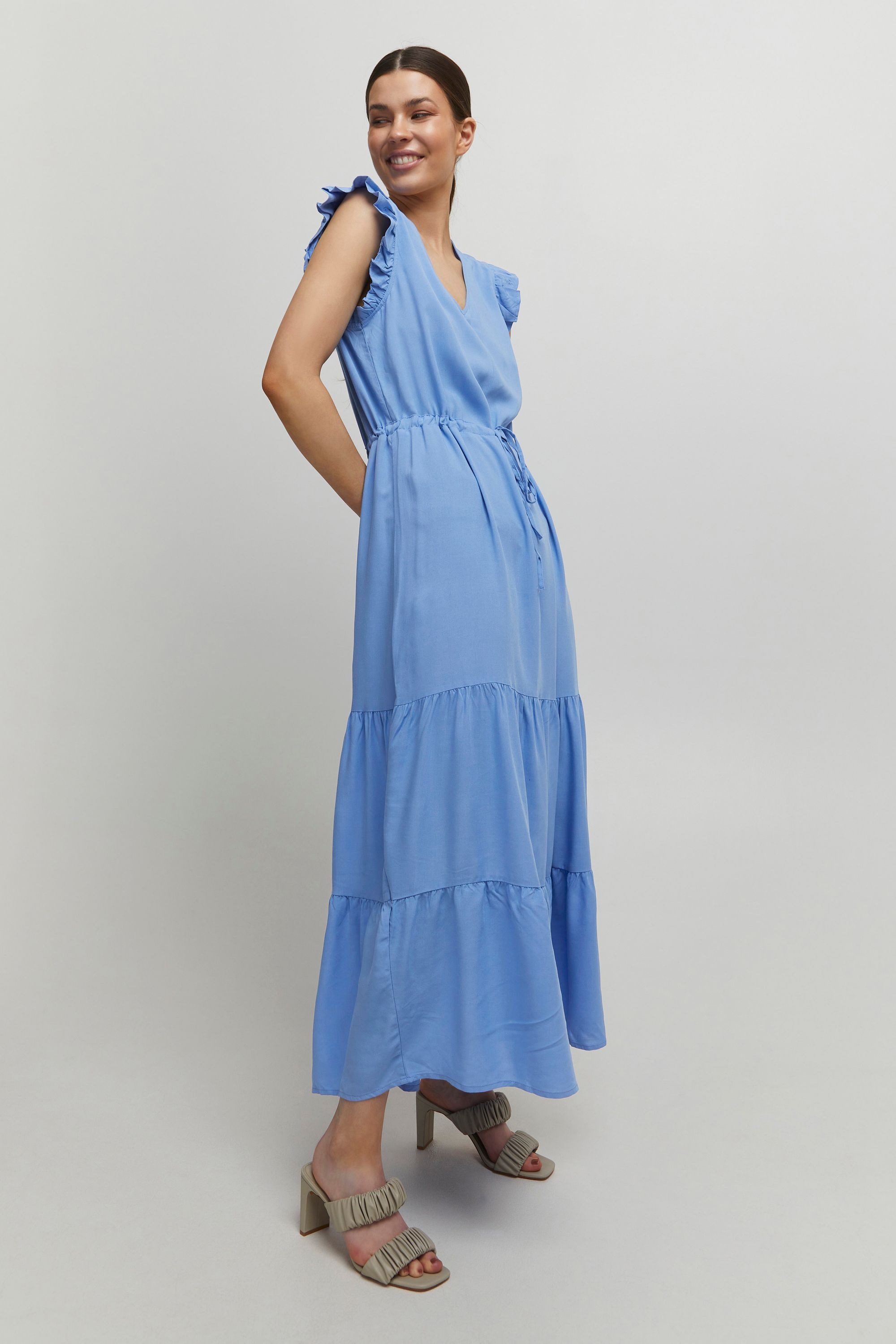 b.young Midikleid »Midikleid BYMmjoella«