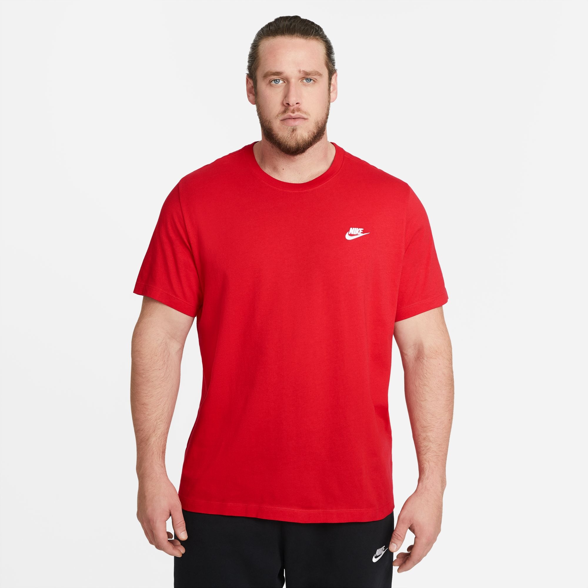 NIKE SPORTSWEAR Herren T-Shirt "Nike Sportswear Club Men's T-Shirt", rot, Gr. S, Obermaterial: 100% Baumwolle, Shirts