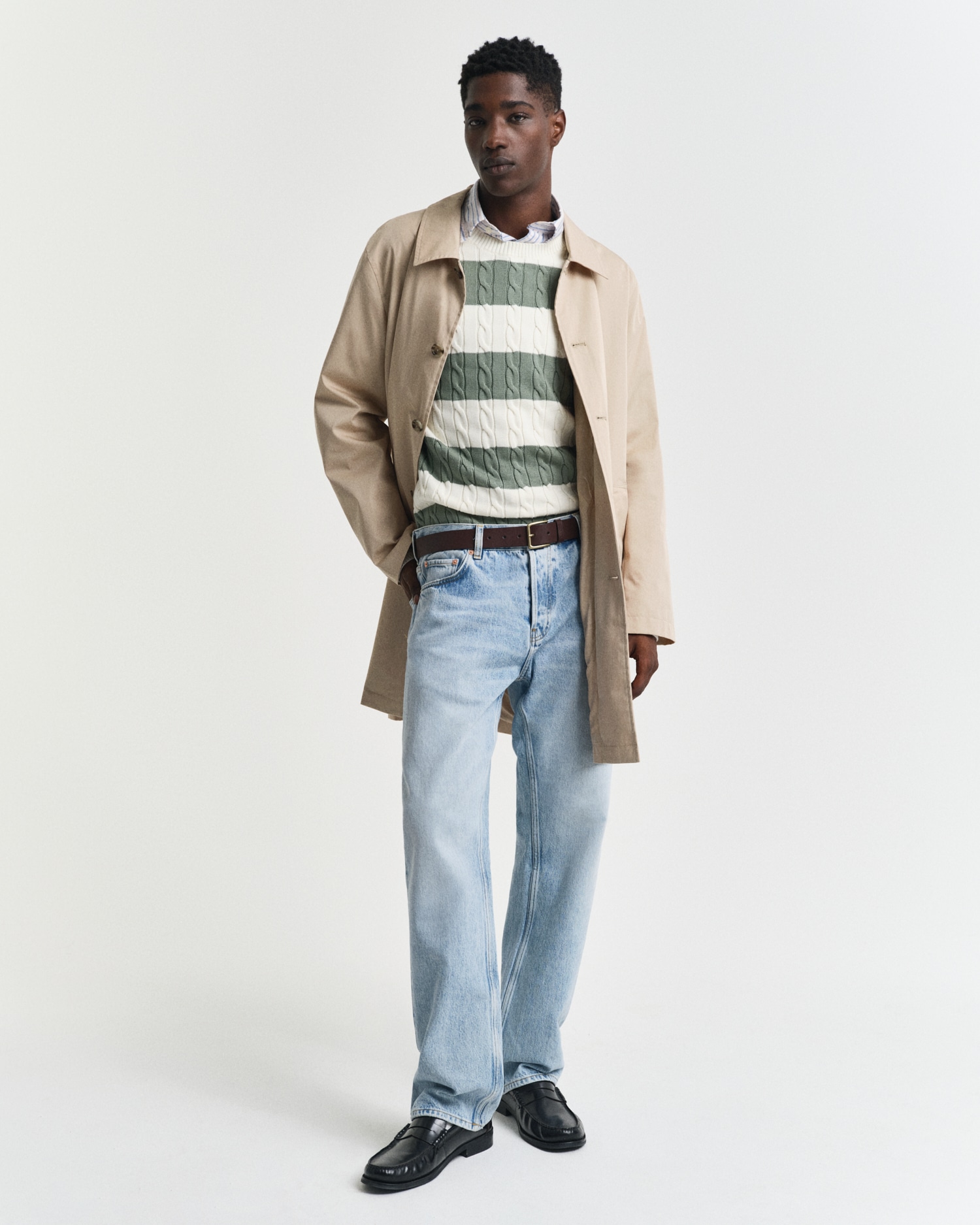 Gant Rundhalspullover »STRIPED COTTON CABLE C-NECK«, besticht durch ein durchgehendes Streifenmuster in Zopfstrickstruktur