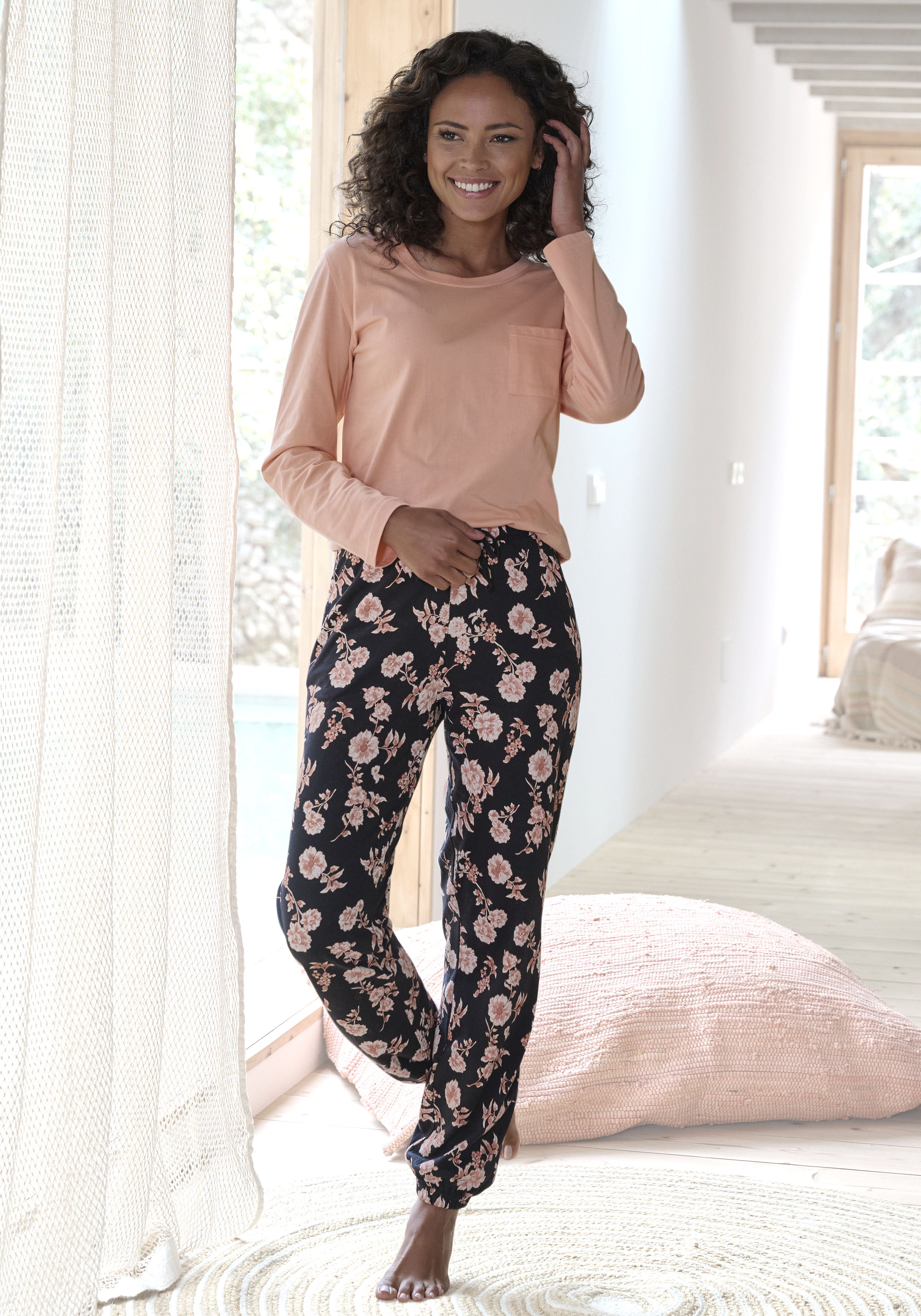 Vivance Dreams by Lascana Pyjama Set, 2 tlg. mit schönem Naturprint