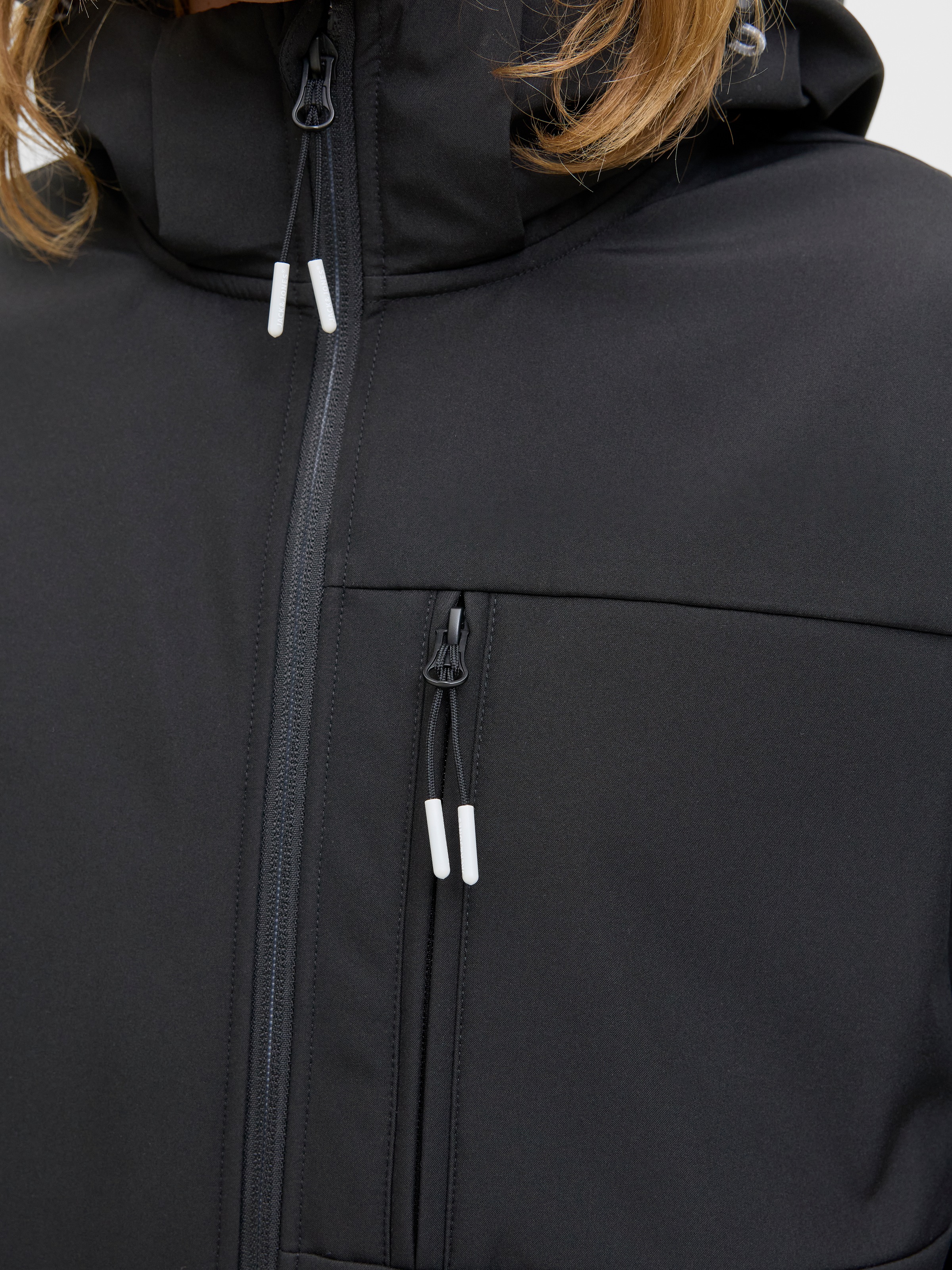 Jack & Jones Softshelljacke »JJTHATCHER SOFTSHELL HOOD«, mit Kapuze