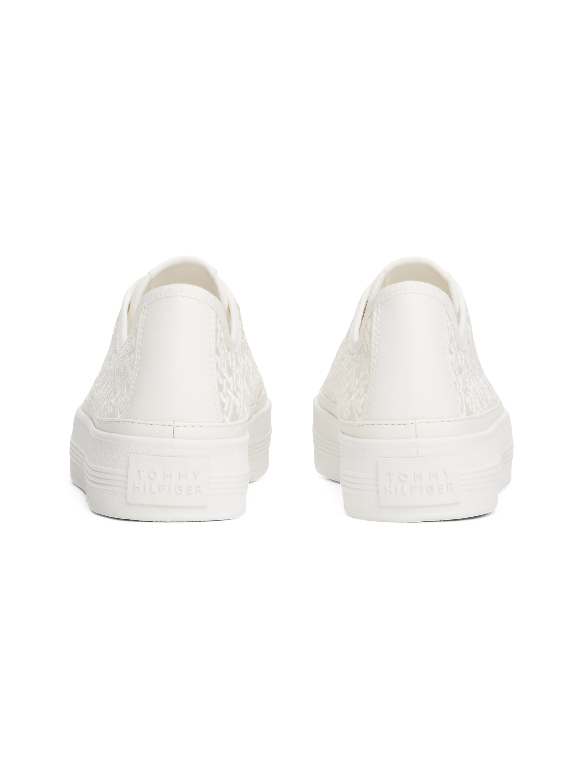 Tommy Hilfiger Plateausneaker »VULC EMBROIDERED SNEAKER«,Freizeitschuh, Halbschuh, Schnürer mit unterlegter TH-Logostickerei