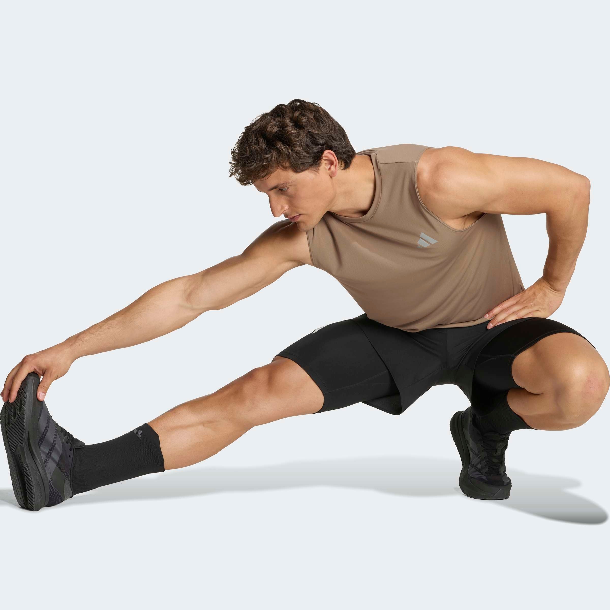 adidas Performance Lauftop »RUN ESS TANK M« sportlicher Stil, mit Rundhalsausschnitt, aus Polyester