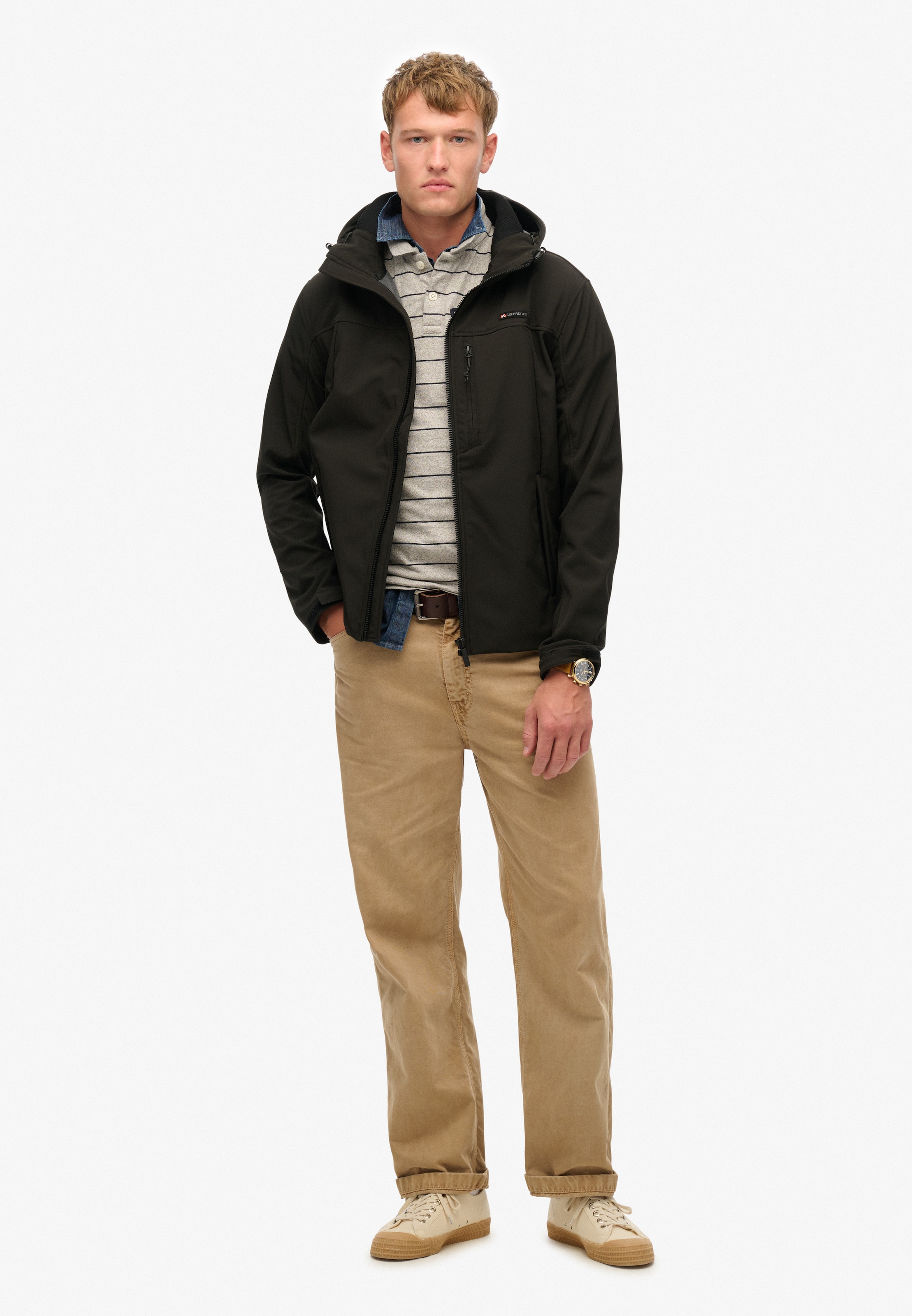 Superdry Outdoorjacke »HOODED SOFT SHELL TREKKER JKT«, mit Kapuze