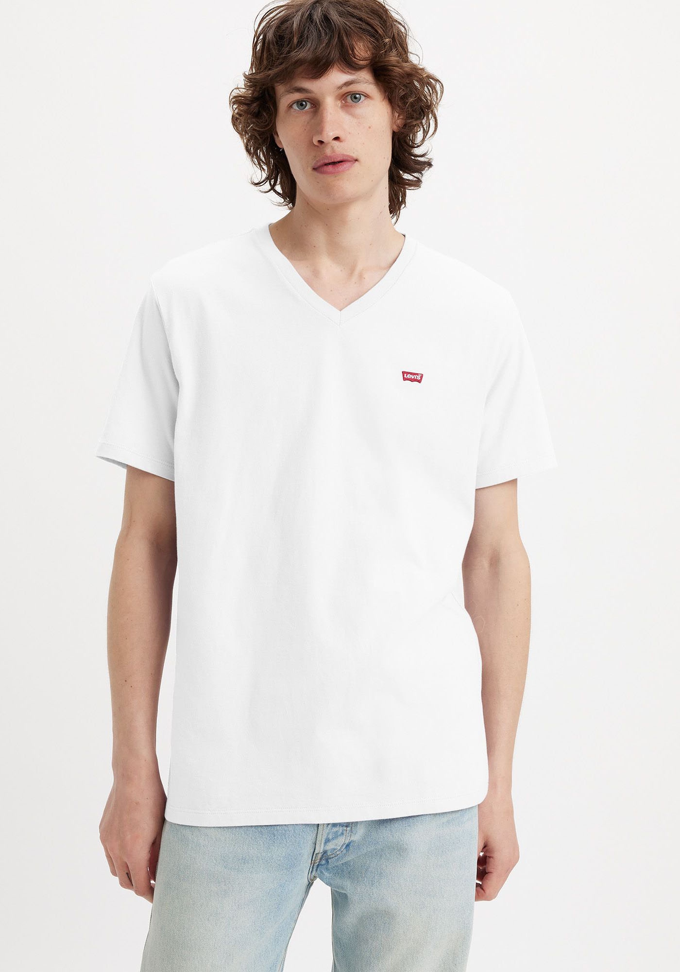 Levi's® V-Shirt »LE ORIGINAL HM VNECK«, mit Logostickerei