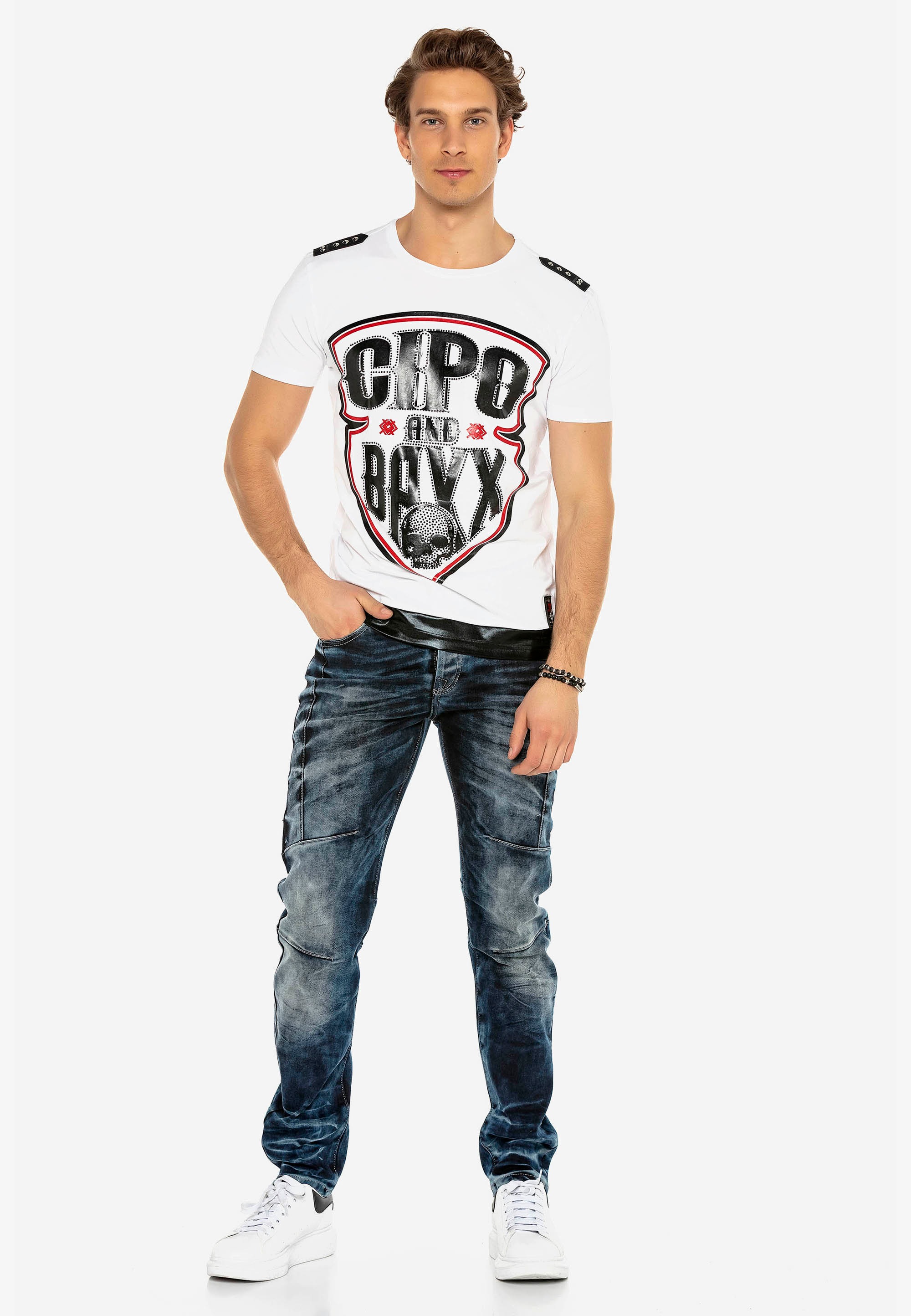 Cipo & Baxx Bequeme Jeans »CD286«, mit cooler Waschung und Ziernähten