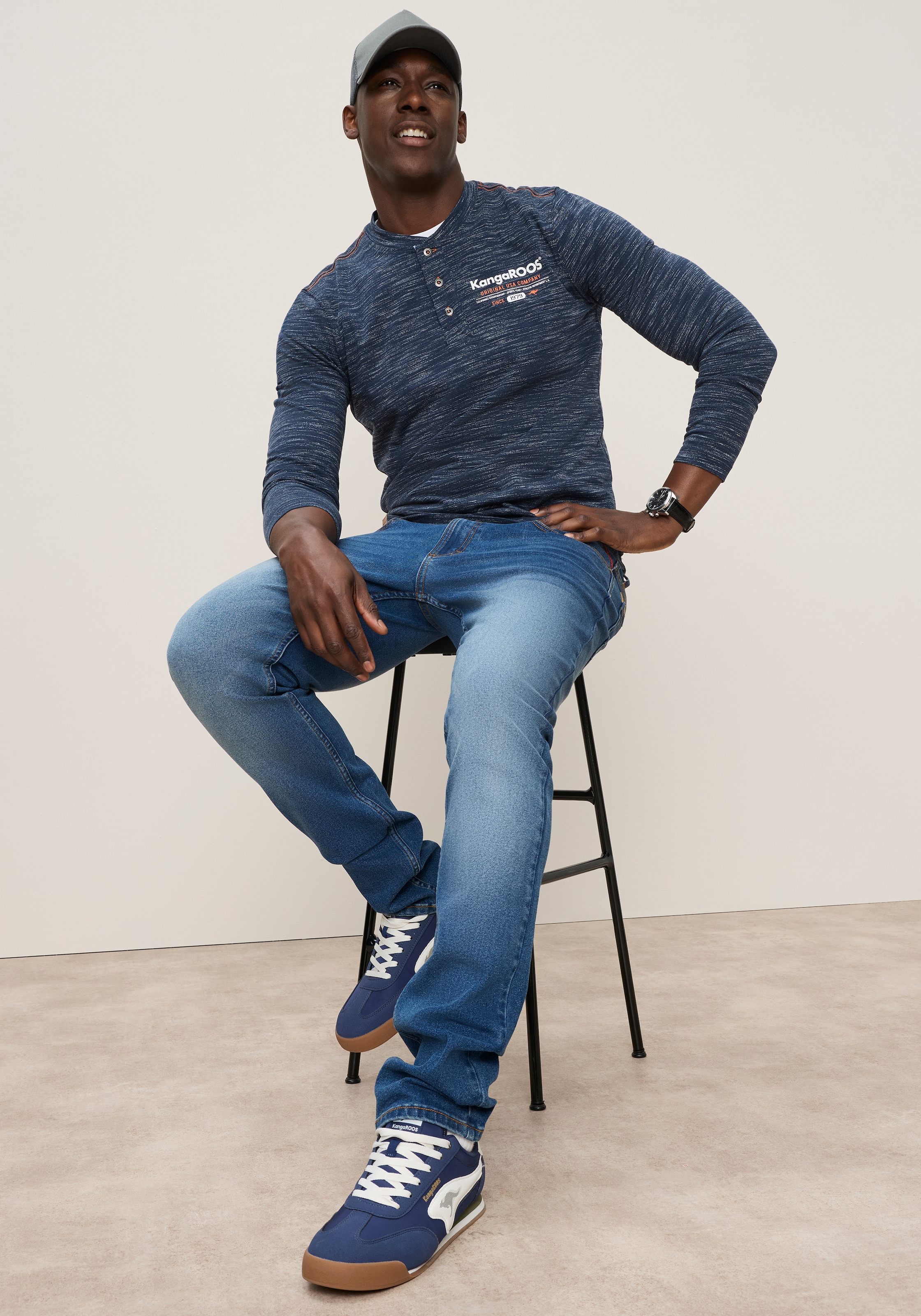 KangaROOS Langarmshirt mit Rundhals und Knopfleiste, Langarm, schmale Passform