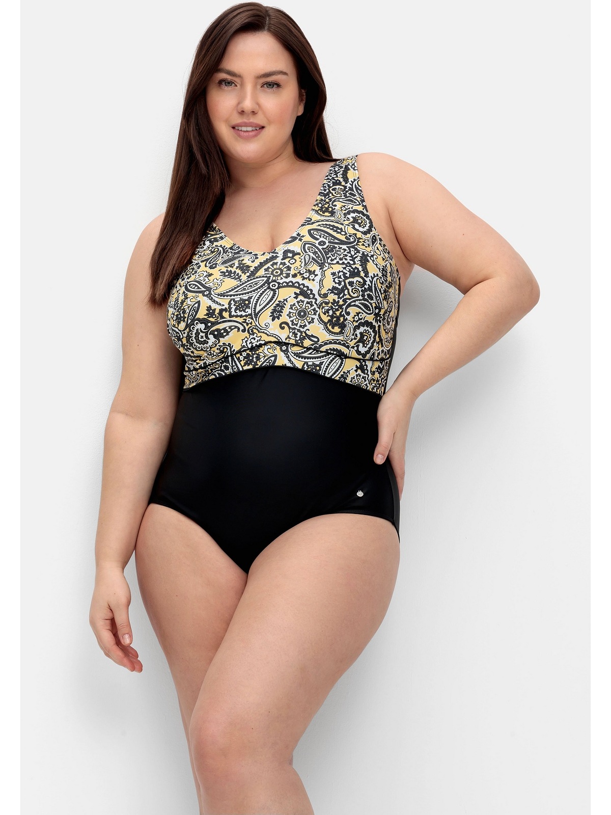 Sheego Badeanzug »Badeanzug«, mit tiefem Rücken und Shaping-Effekt kaufen