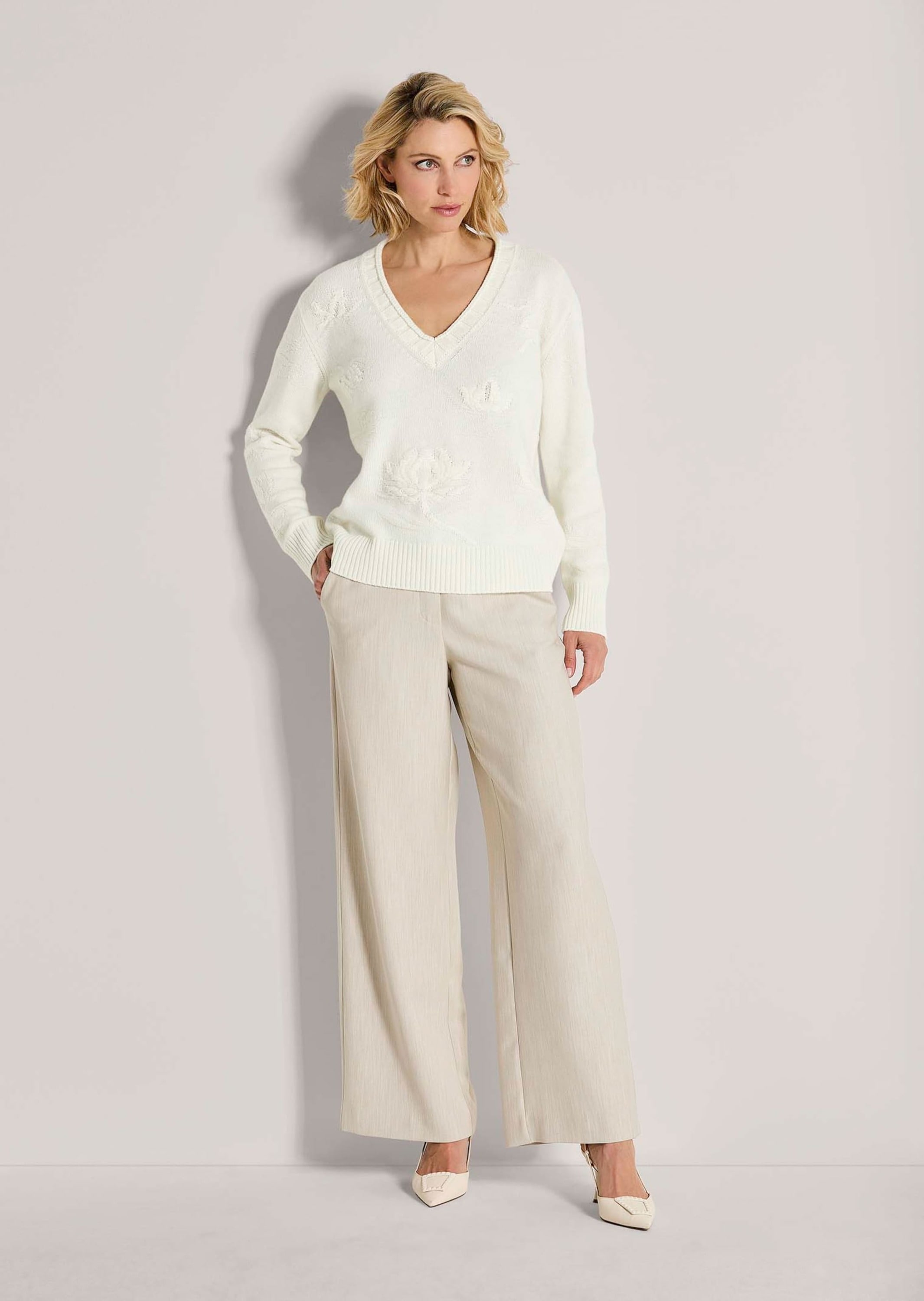 MADELEINE Longpullover »Kaschmirpullover Eleganter Strickpullover mit floralem Design«