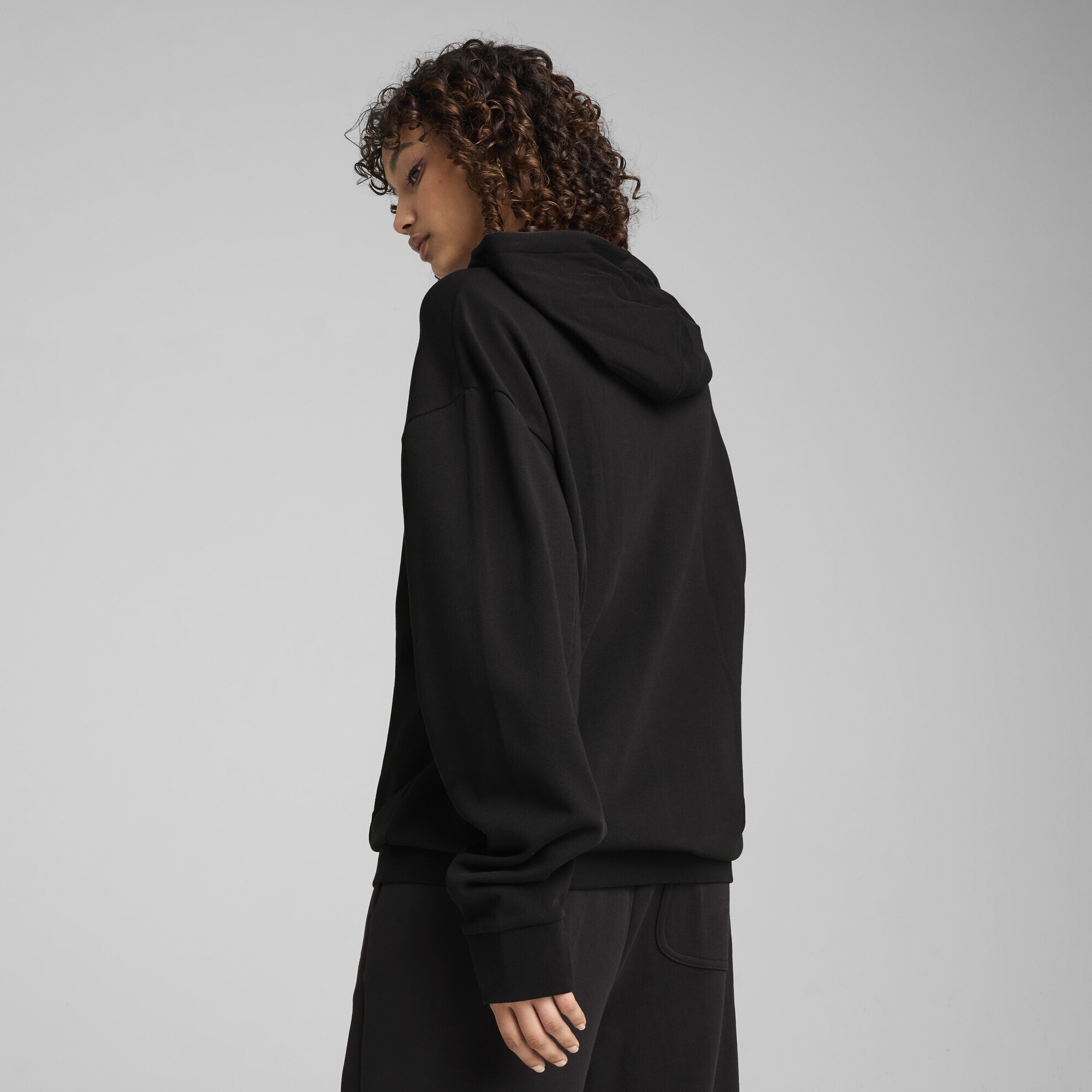 PUMA Hoodie »ESS Relaxed Fit Hoodie Damen«