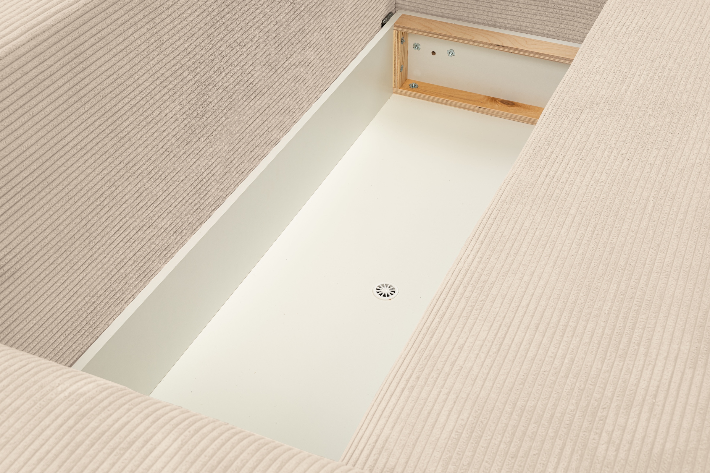 WERK2 Ecksofa »Amsterdam mit Bett & Bettkasten, viel Platz, modernes Design« Cord, L-Form, XXL, Schlaffunktion, Bettkasten