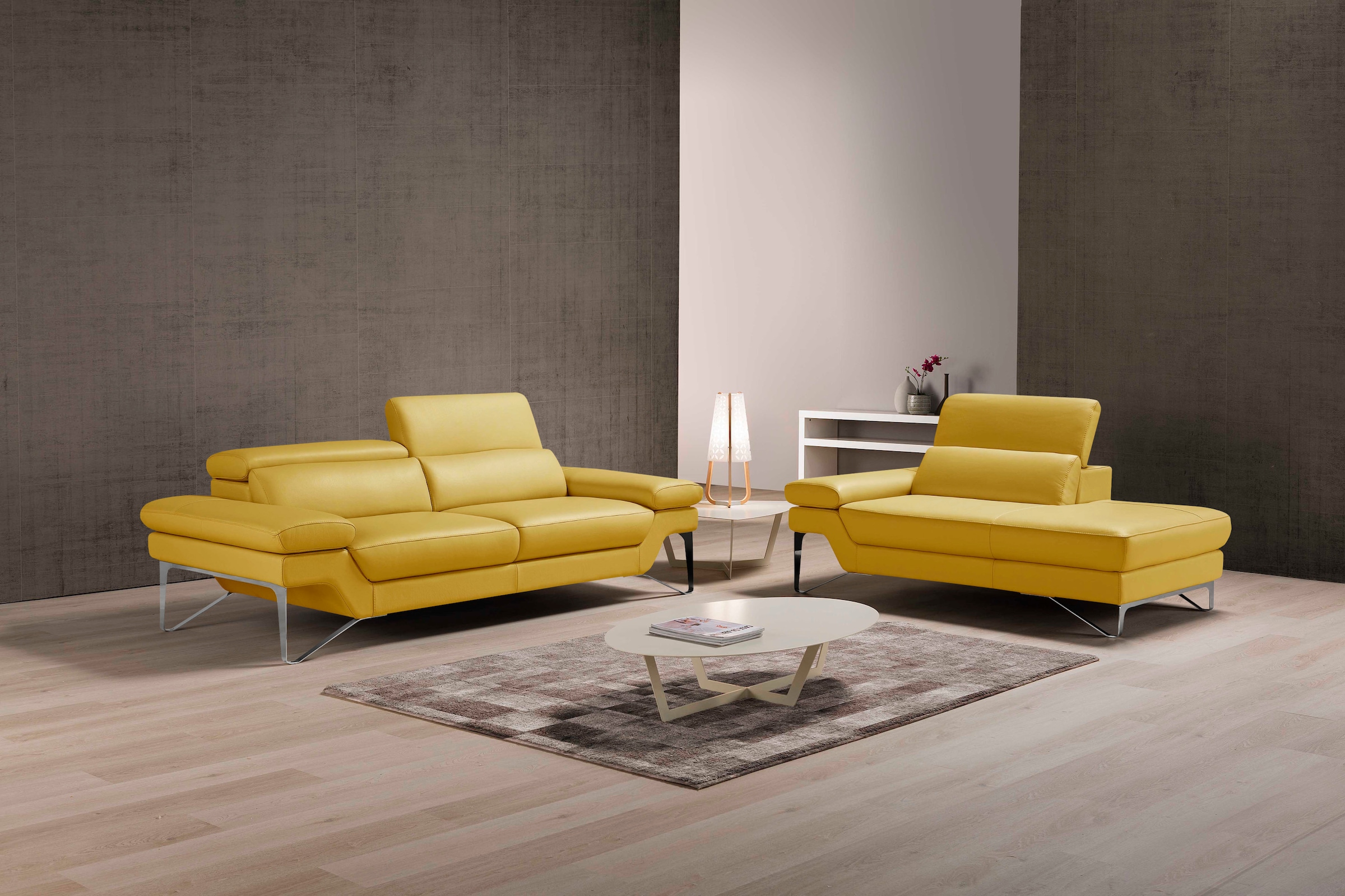 Egoitaliano Polstergarnitur »Princess Design und Sitzkomfort im Einklang, bequem und hochwertig« Set aus 2,5 Sitzer und freitehende Ottomane, Kopfstützen verstellbar