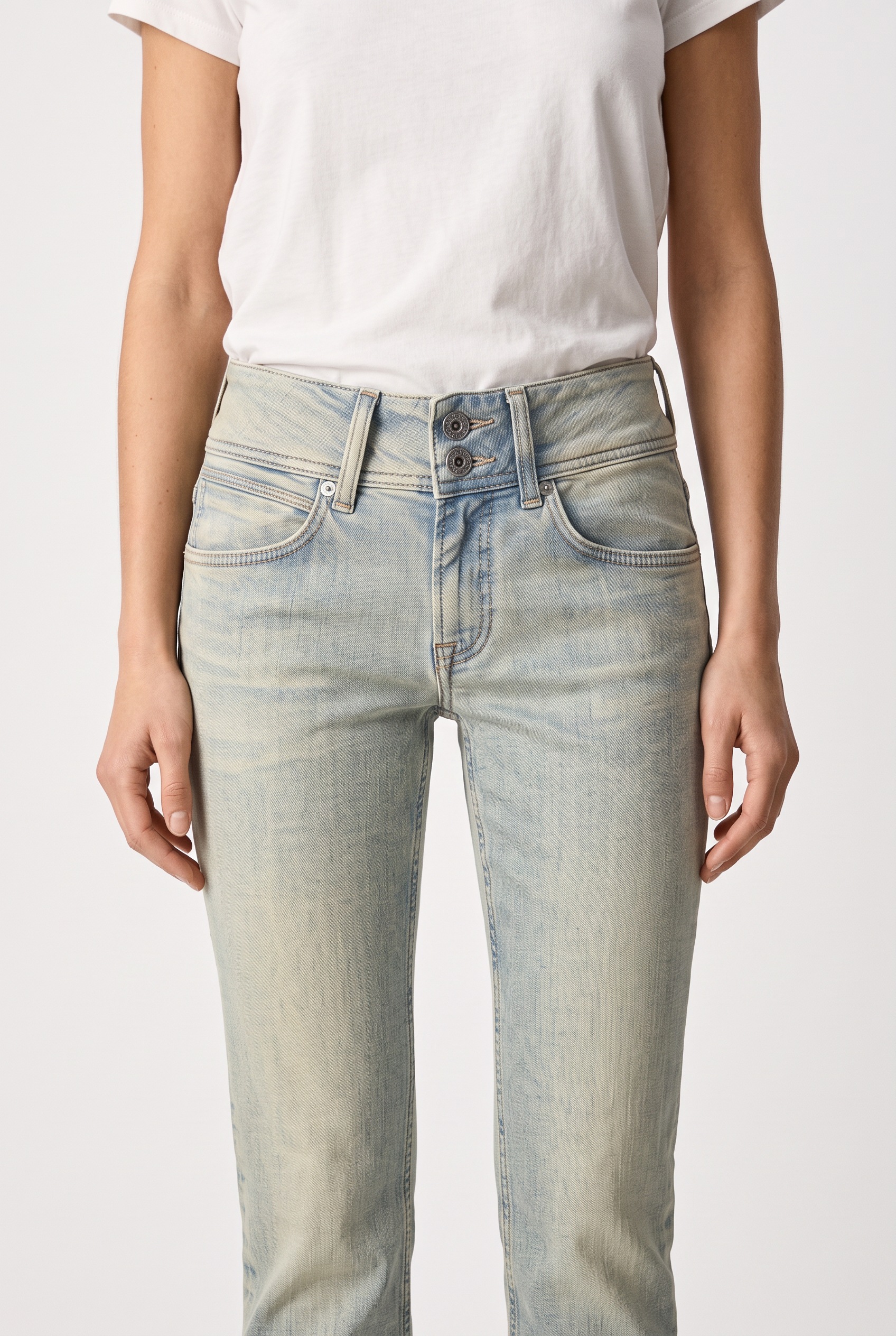 Pepe Jeans Slim-fit-Jeans »SLIM JEANS LW« mit doppeltem Knopfverschluss