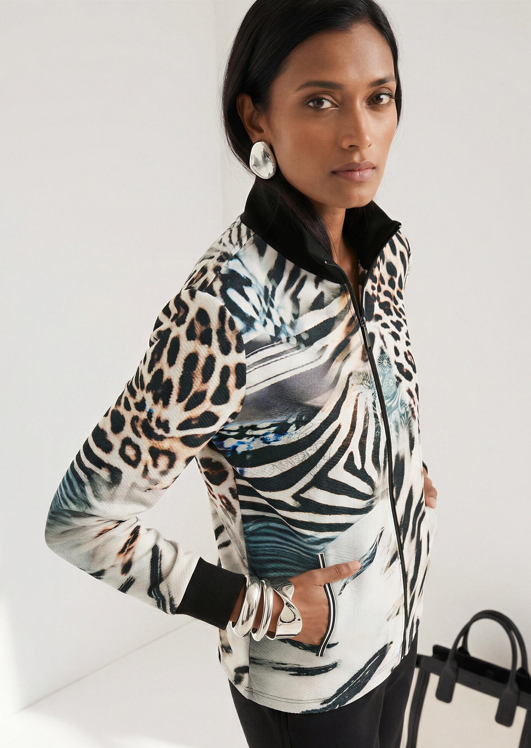 MADELEINE Langarmshirt »Shirt Sweatjacke mit Animal-Print«