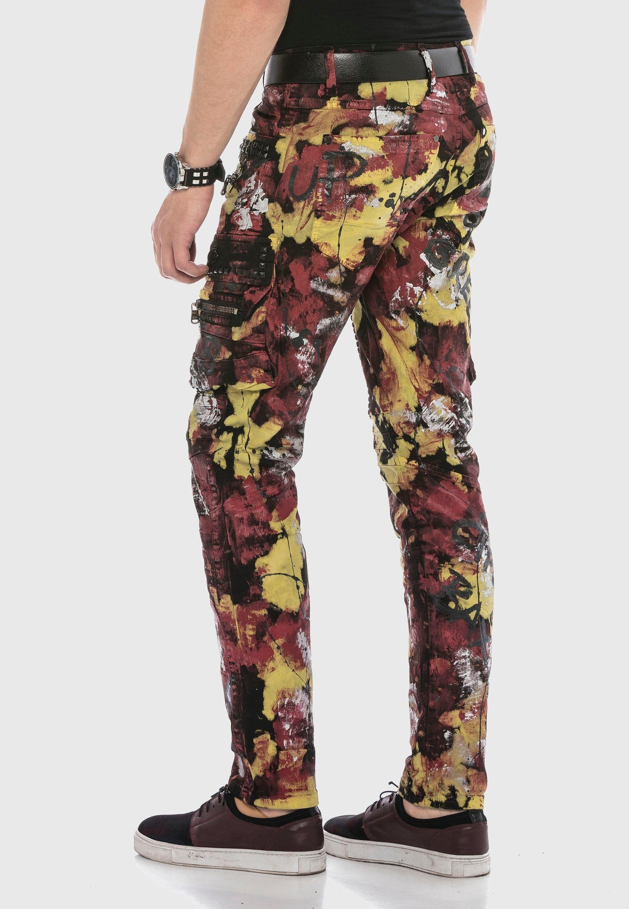 Cipo & Baxx 5-Pocket-Jeans »Jeans«, mit farbenfrohem Print