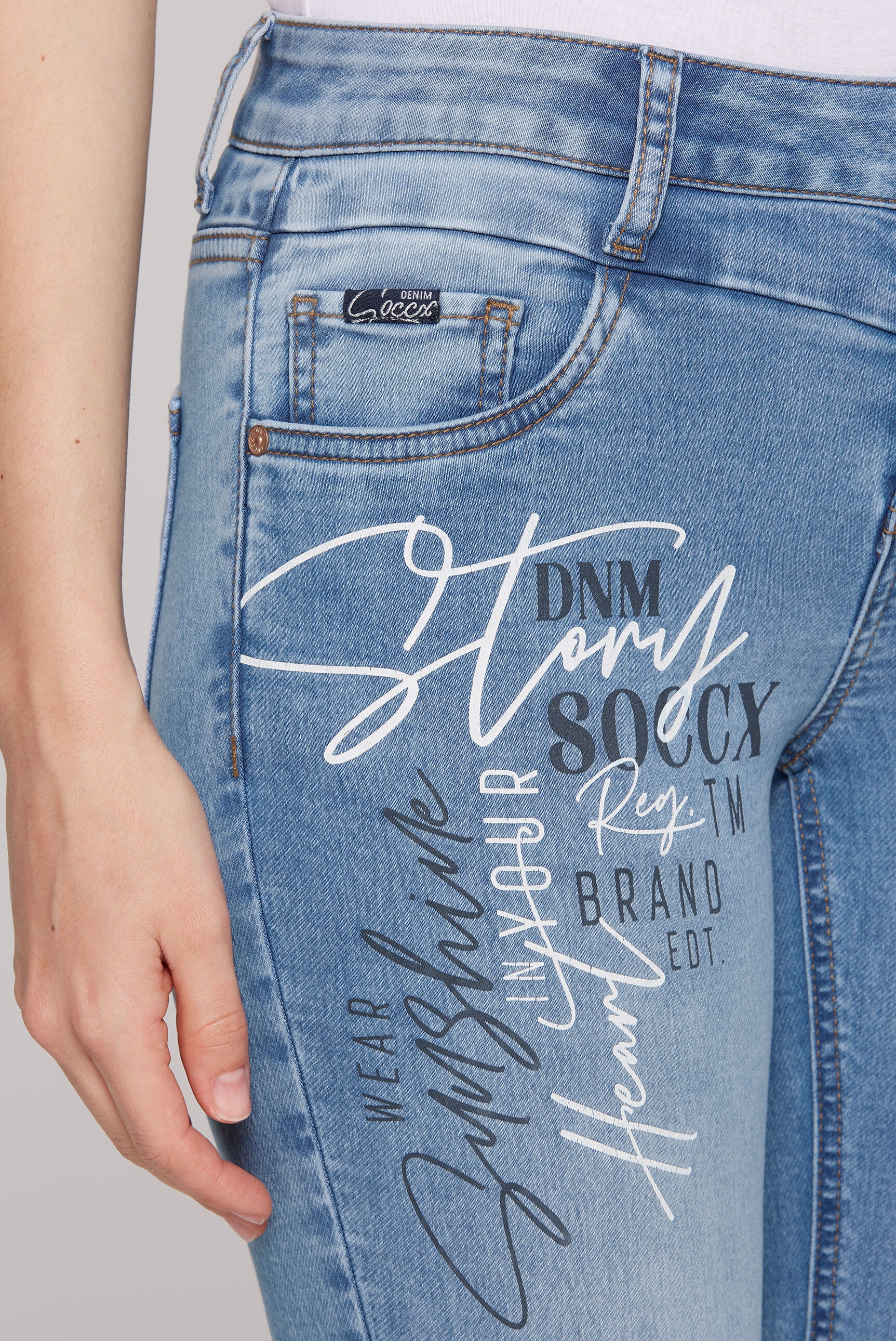 SOCCX Slim-fit-Jeans, mit verkürztem Bein