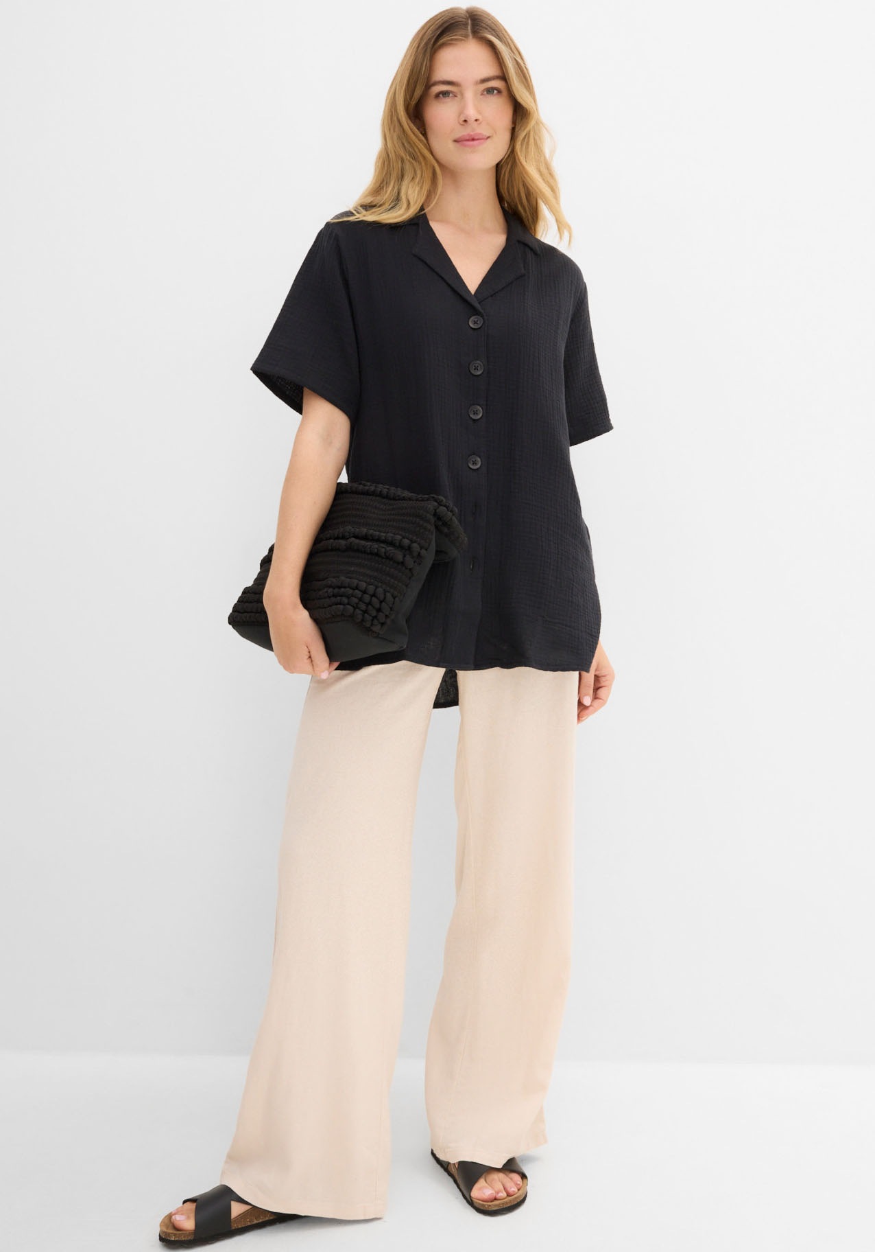 bonprix Hemdbluse in weiter vokuhila Passform, reine Baumwolle, Kurzarm