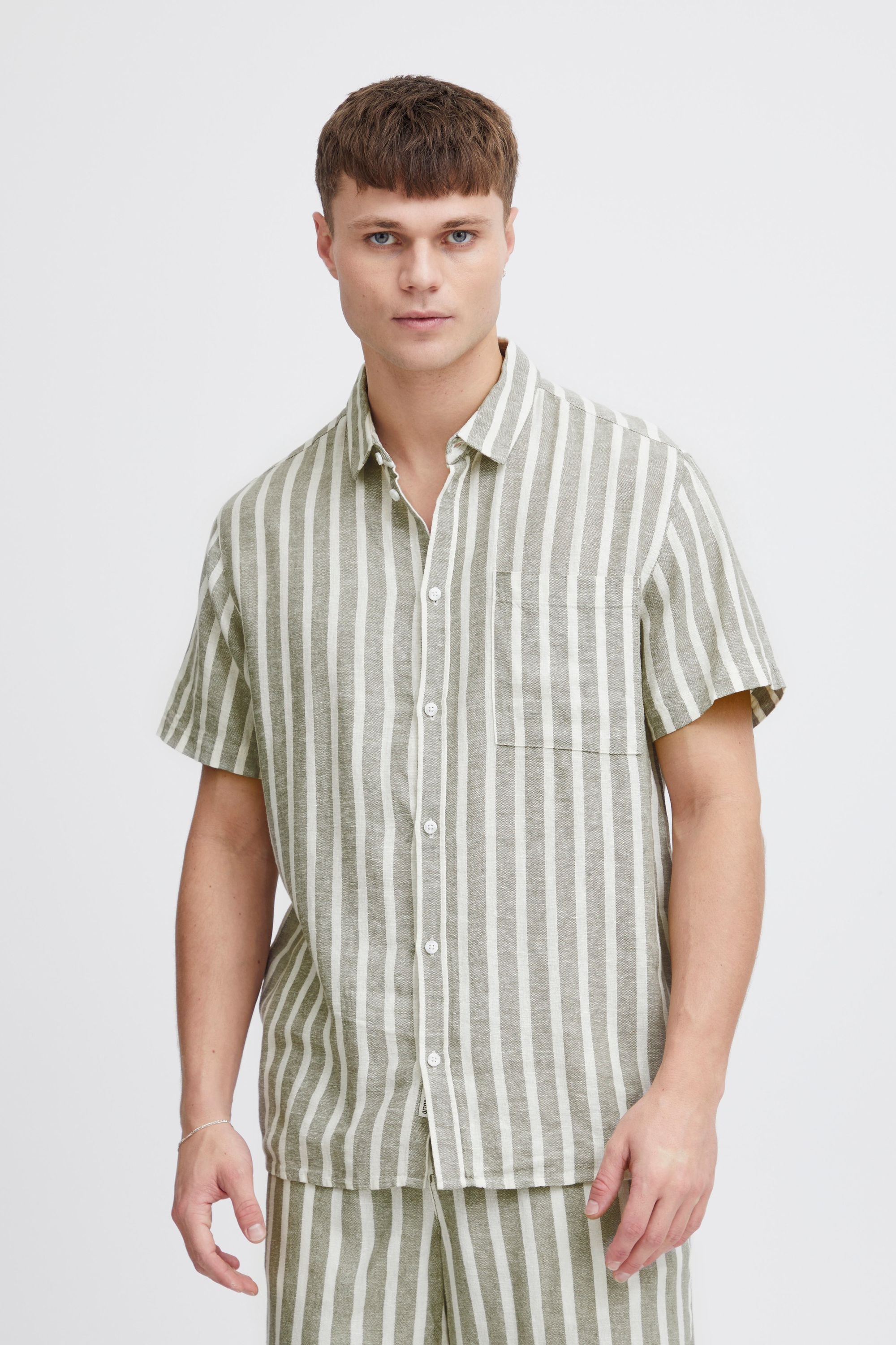 Thumbnail - Solid Kurzarmshirt "Kurzarmhemd SDFried"