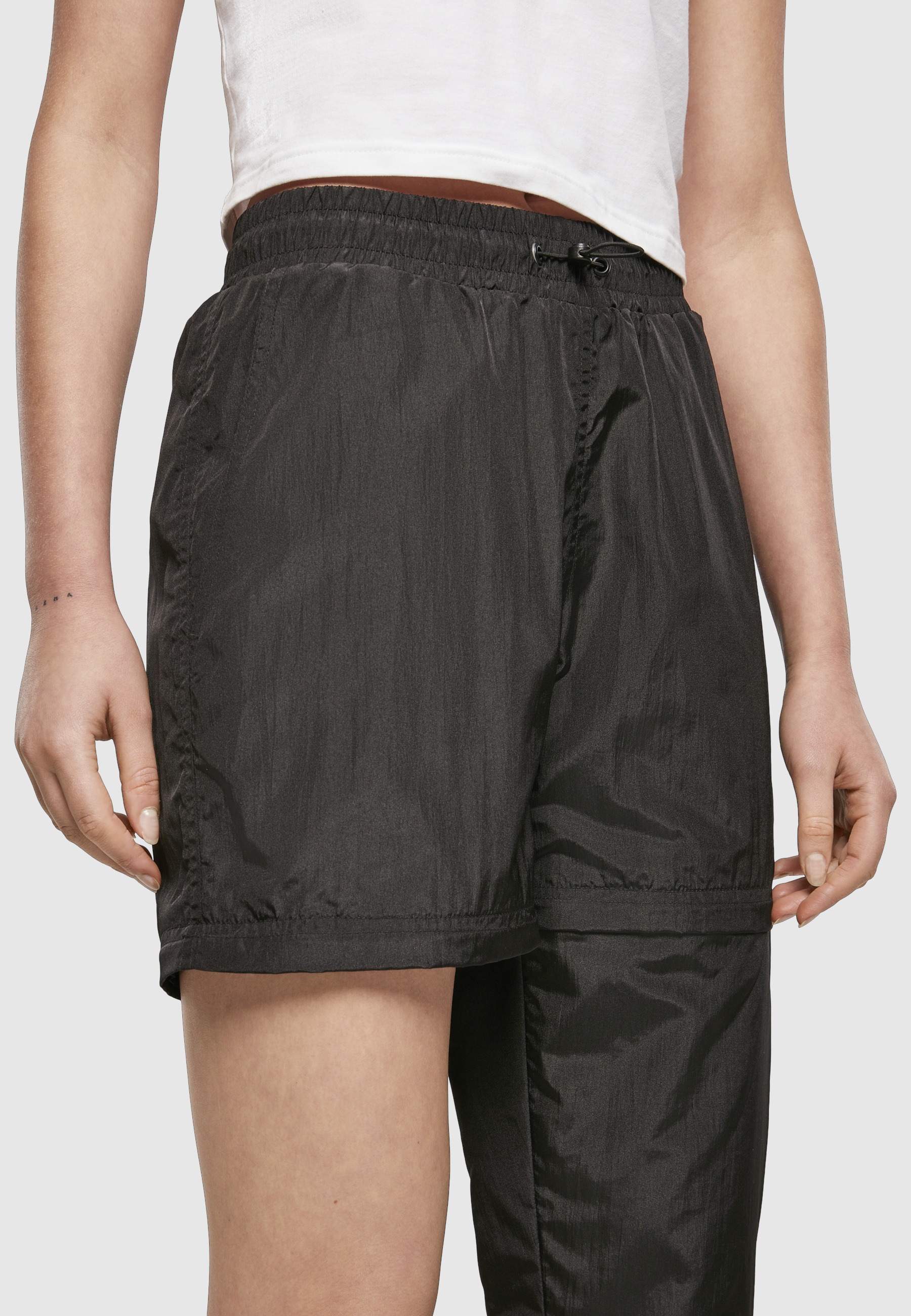 URBAN CLASSICS Stoffhose »Urban Classics Damen Ladies Shiny Crinkle Nylon Zip Pants«