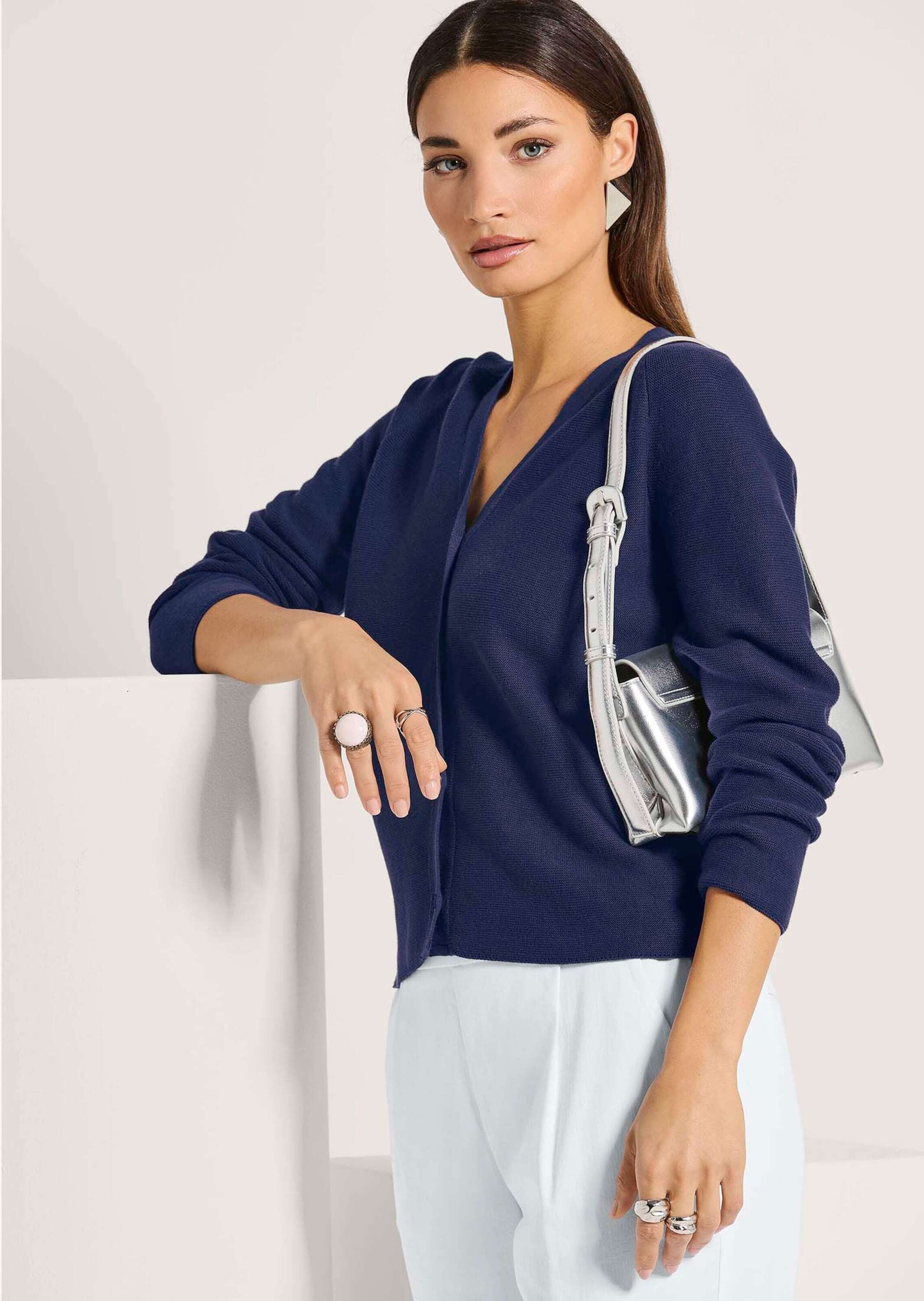 MADELEINE Strickjacke »Strickjacke Strickjacke mit V-Ausschnitt«