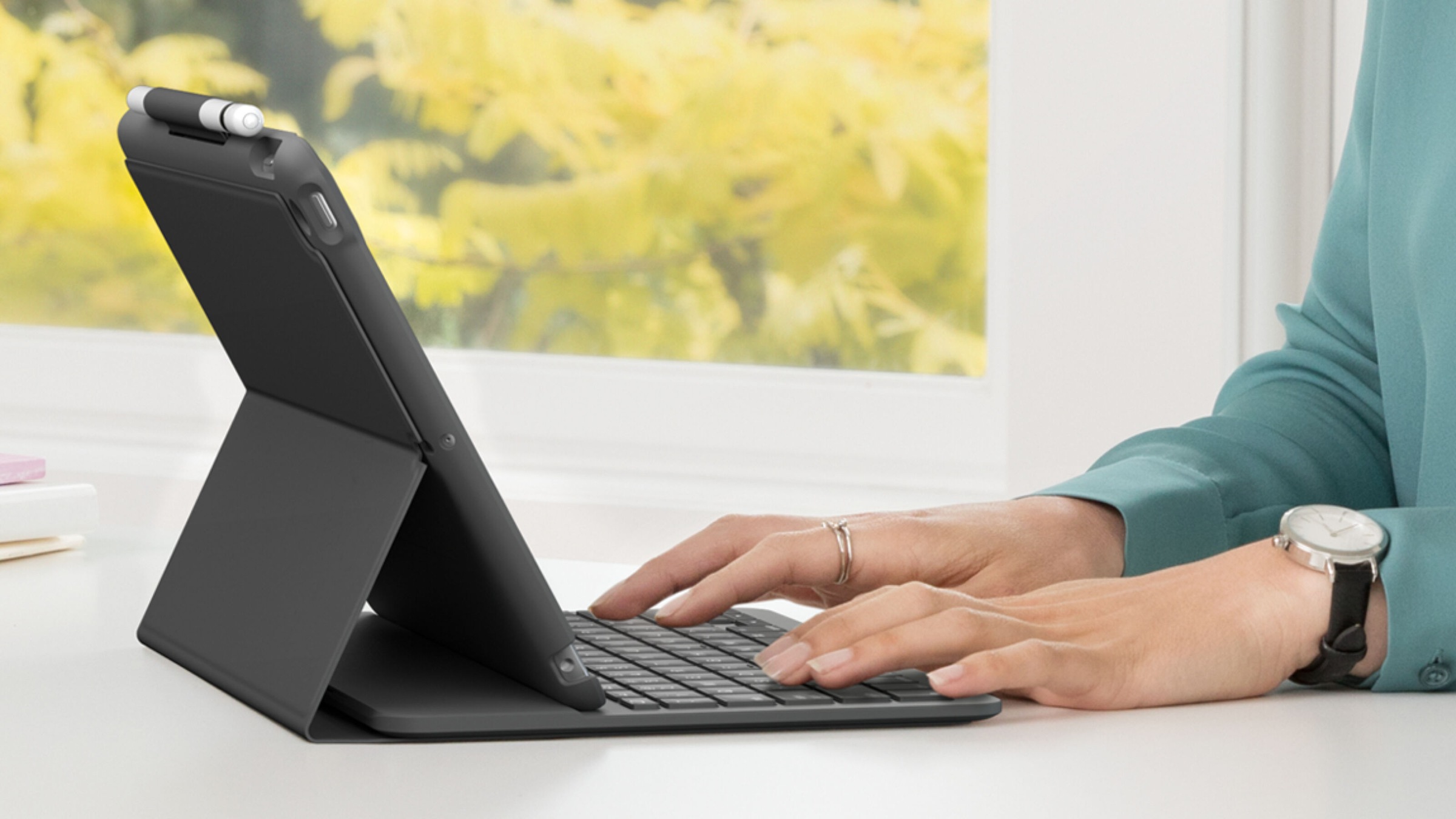 Logitech Tastatur »Slim Folio« ()