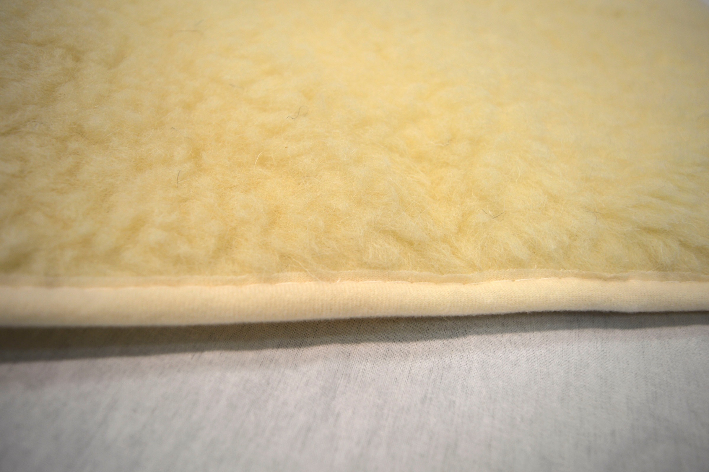 Thumbnail - KiNZLER Matratzenauflage "Lammflor Matratzen-Auflage" Oberfläche: reine Schurwolle, warm