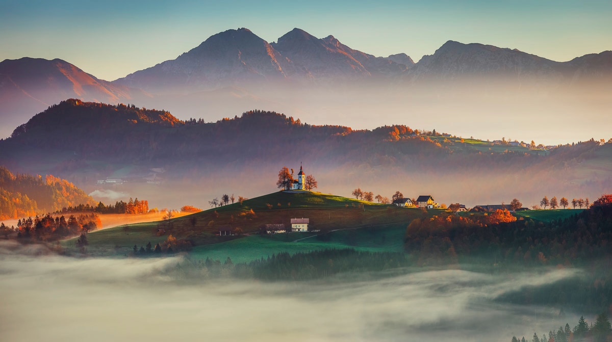 Papermoon Fototapete "Neblige Landschaft" günstig online kaufen