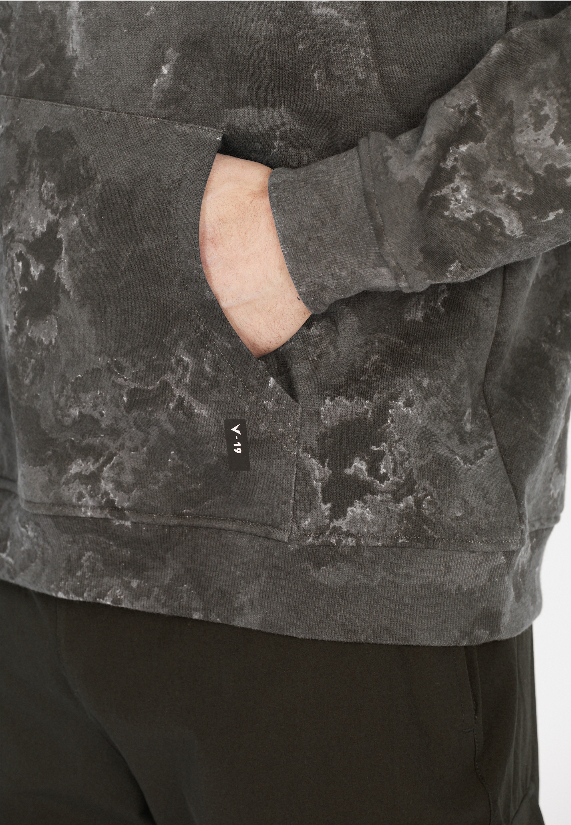 Virtus Kapuzensweatshirt »Callum«, mit angesagtem Allover-Print