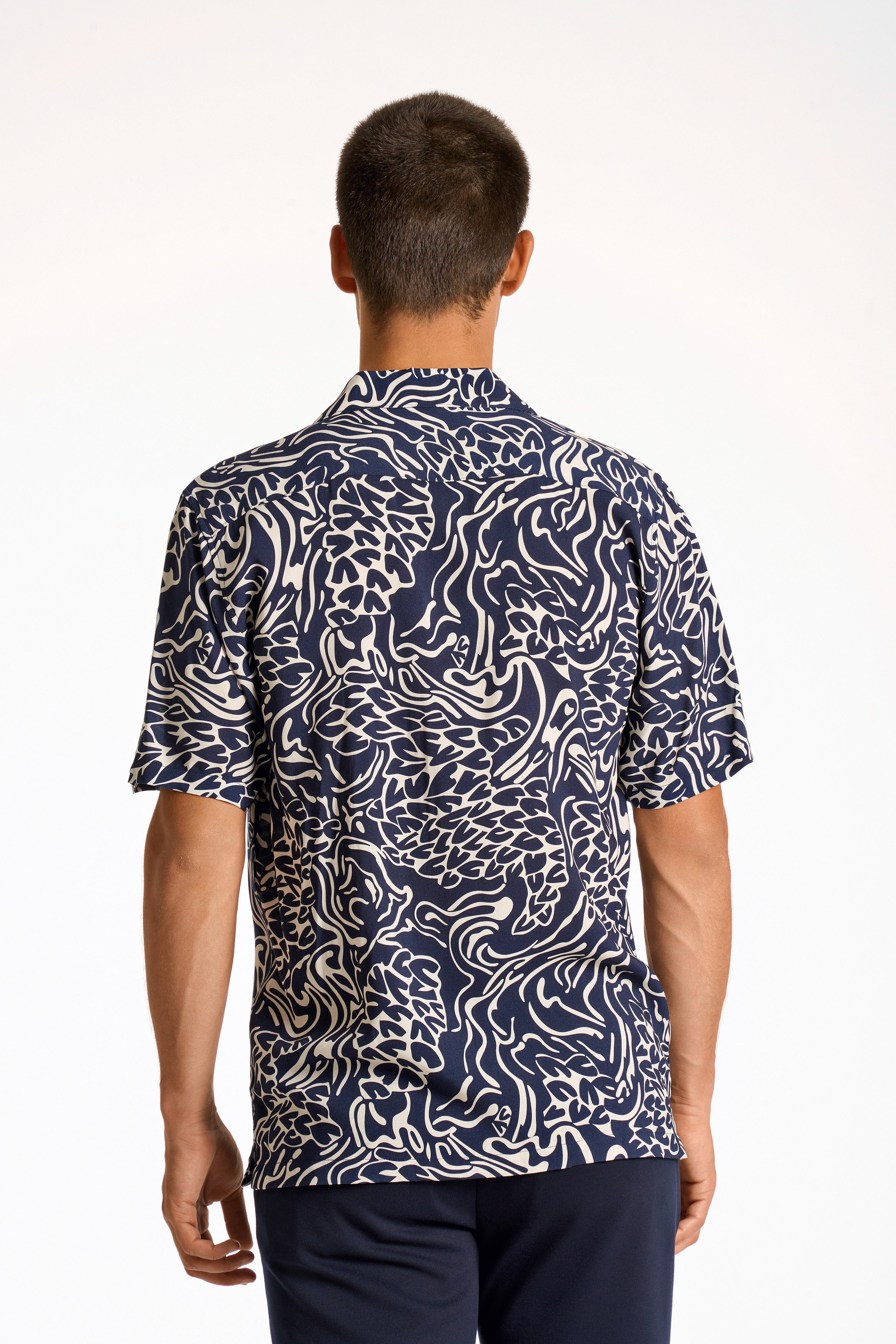 LINDBERGH Print-Shirt, mit Muster und aus reiner Viskose