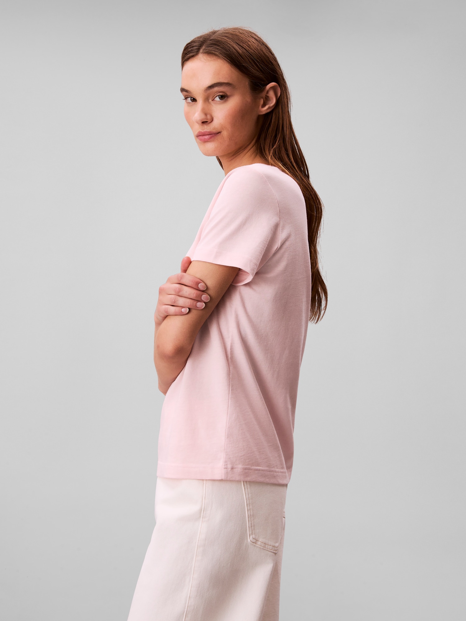 Calvin Klein Jeans T-Shirt »Archive Jersey Vnk Tee EU«, Mit V-Ausschnitt