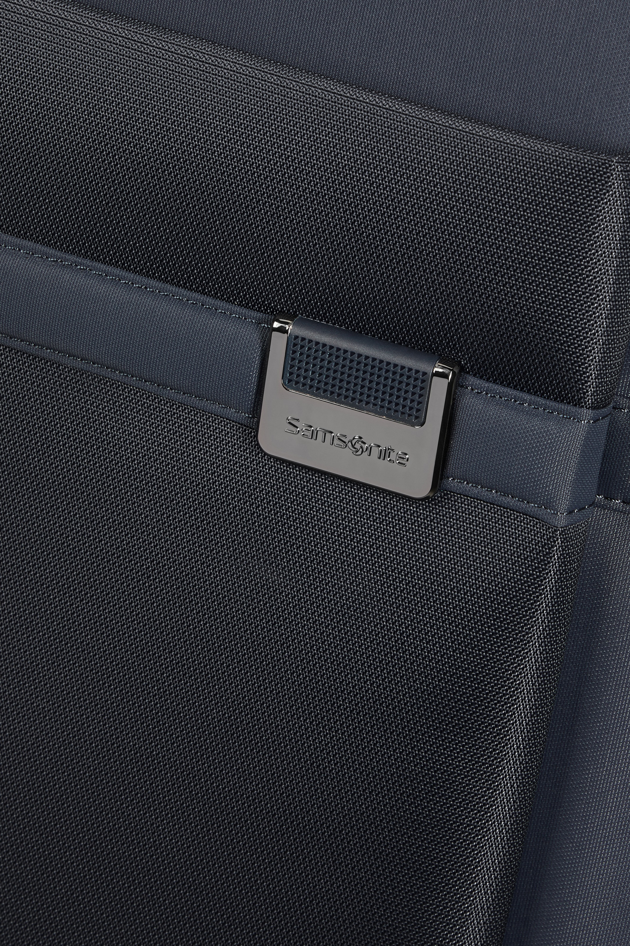Samsonite Weichgepäck-Trolley »AIREA, verschiedene Größen und Farben«, 4 Rollen, Weichschalen-Koffer Reisekoffer mit Volumenerweiterung bei M/L