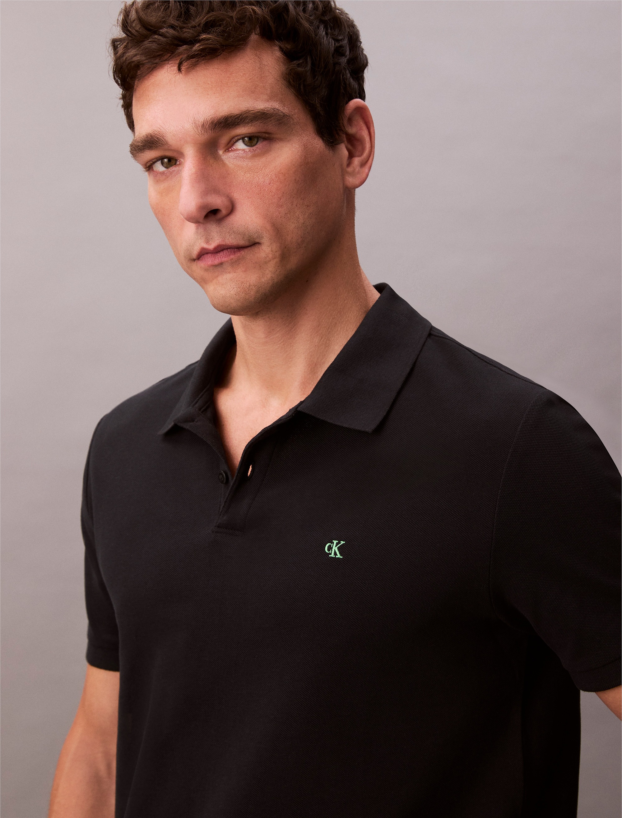 Thumbnail - Calvin Klein Jeans Poloshirt "SS CASUAL PIQUE CLASSIC POLO" Mit Rundhalsausschnitt