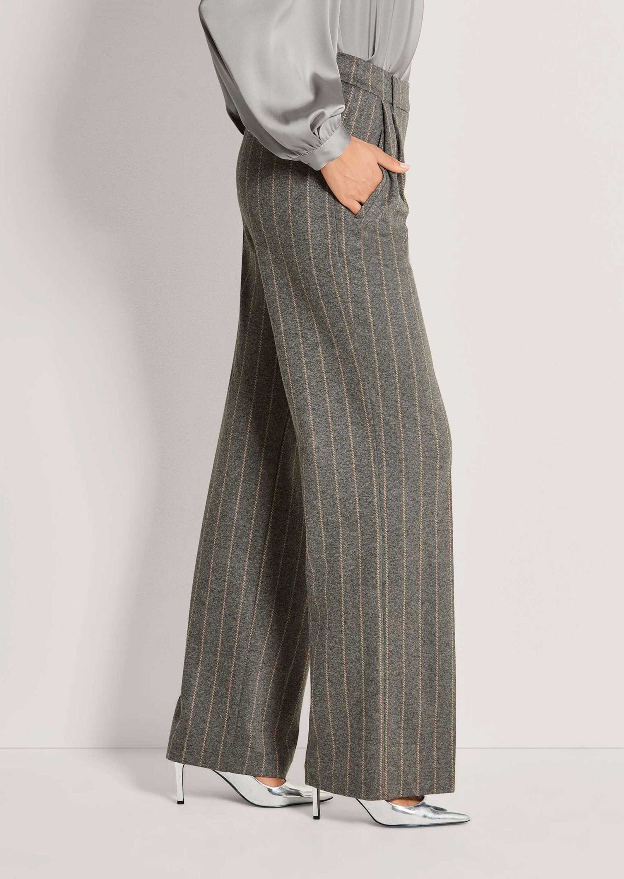 MADELEINE Bundfaltenhose »Hose Bundfaltenhose mit Nadelstreifen«